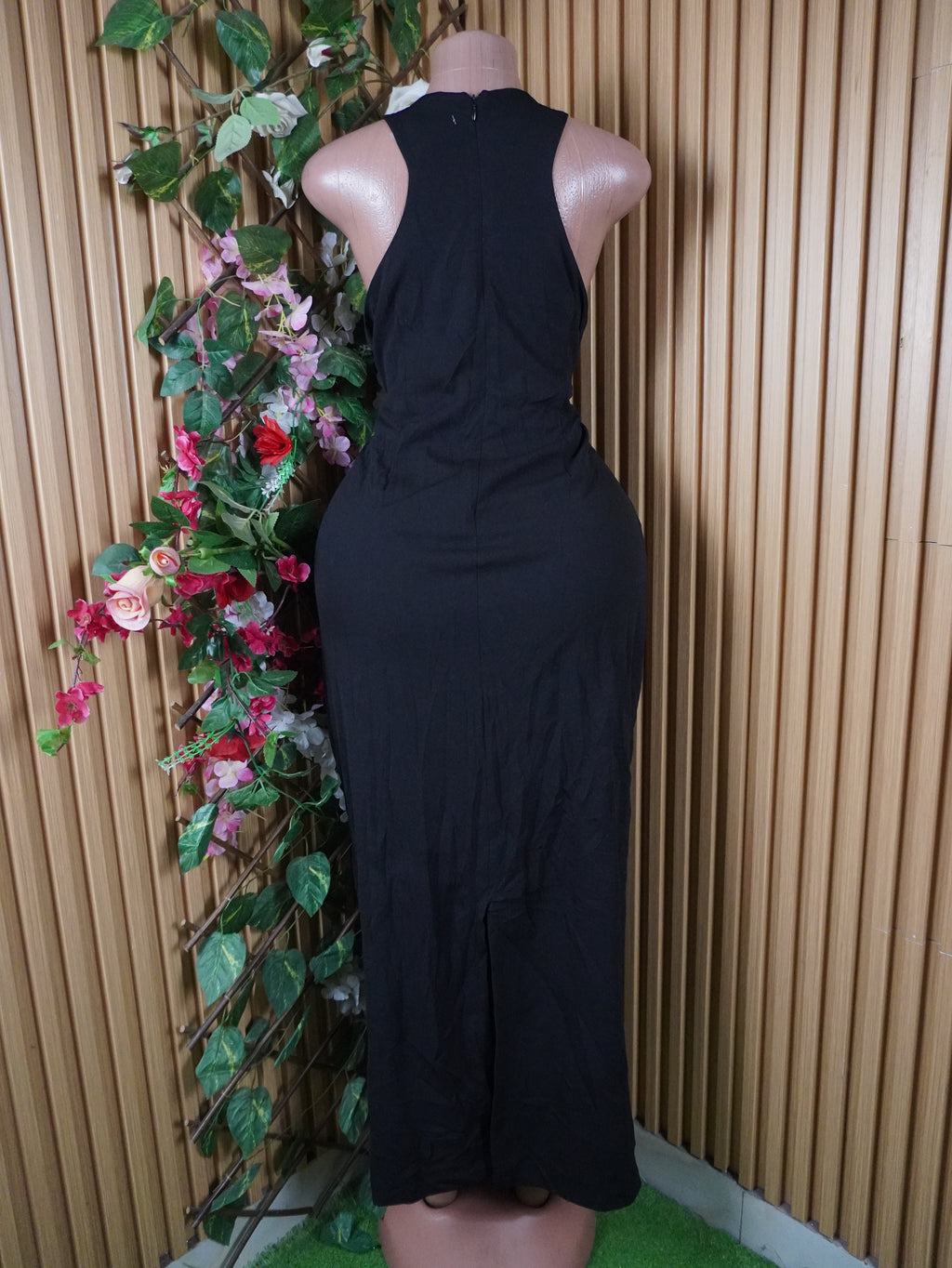 Robe moulante longue sans manches décollétée-L