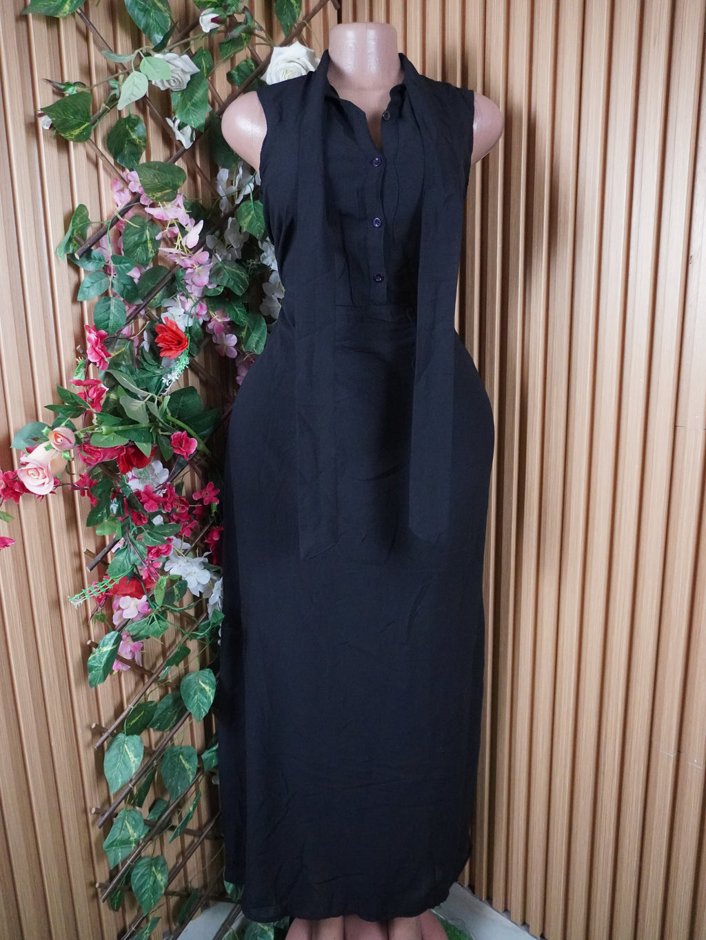 Robe évasée longue sans manches avec boutons-M
