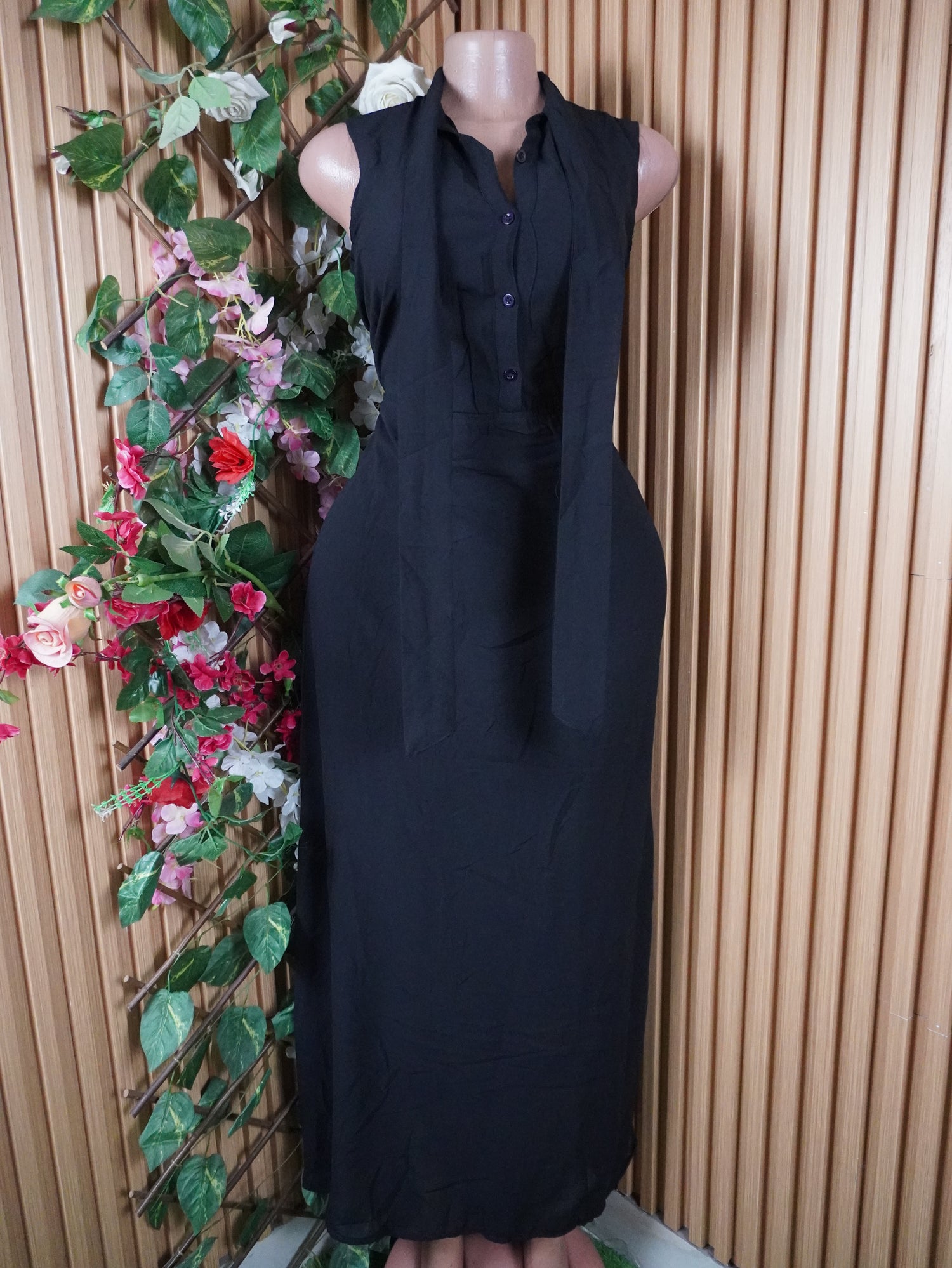 Robe évasée longue sans manches avec boutons-M