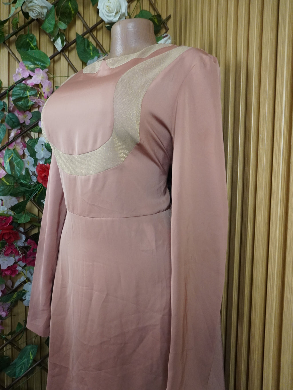Robe évasée  manches longues drapée-M