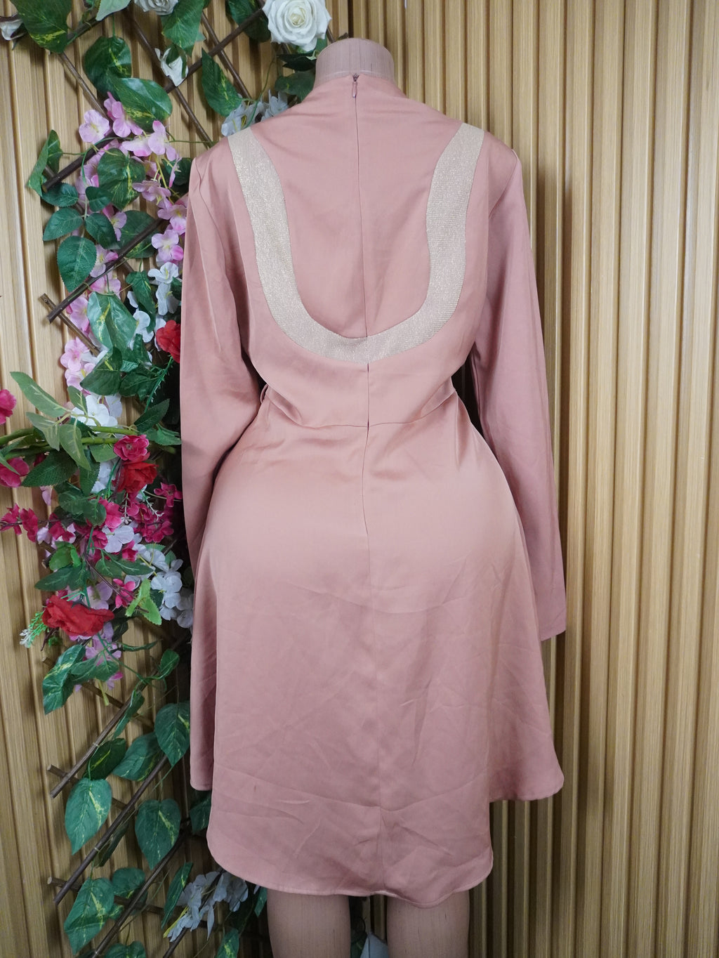 Robe évasée  manches longues drapée-M