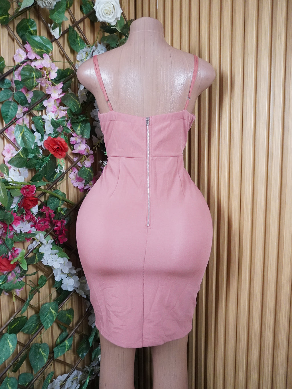 Robe moulants slim à fines bretelles dénudée-L