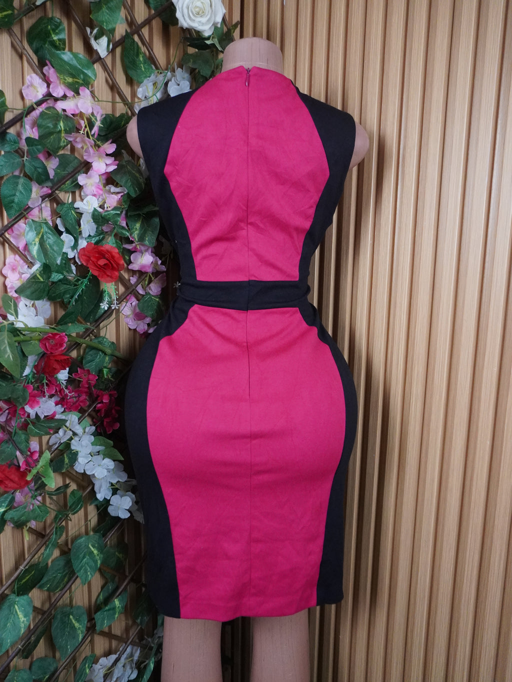 Robe moulante slim sans manches motif deux temps-M