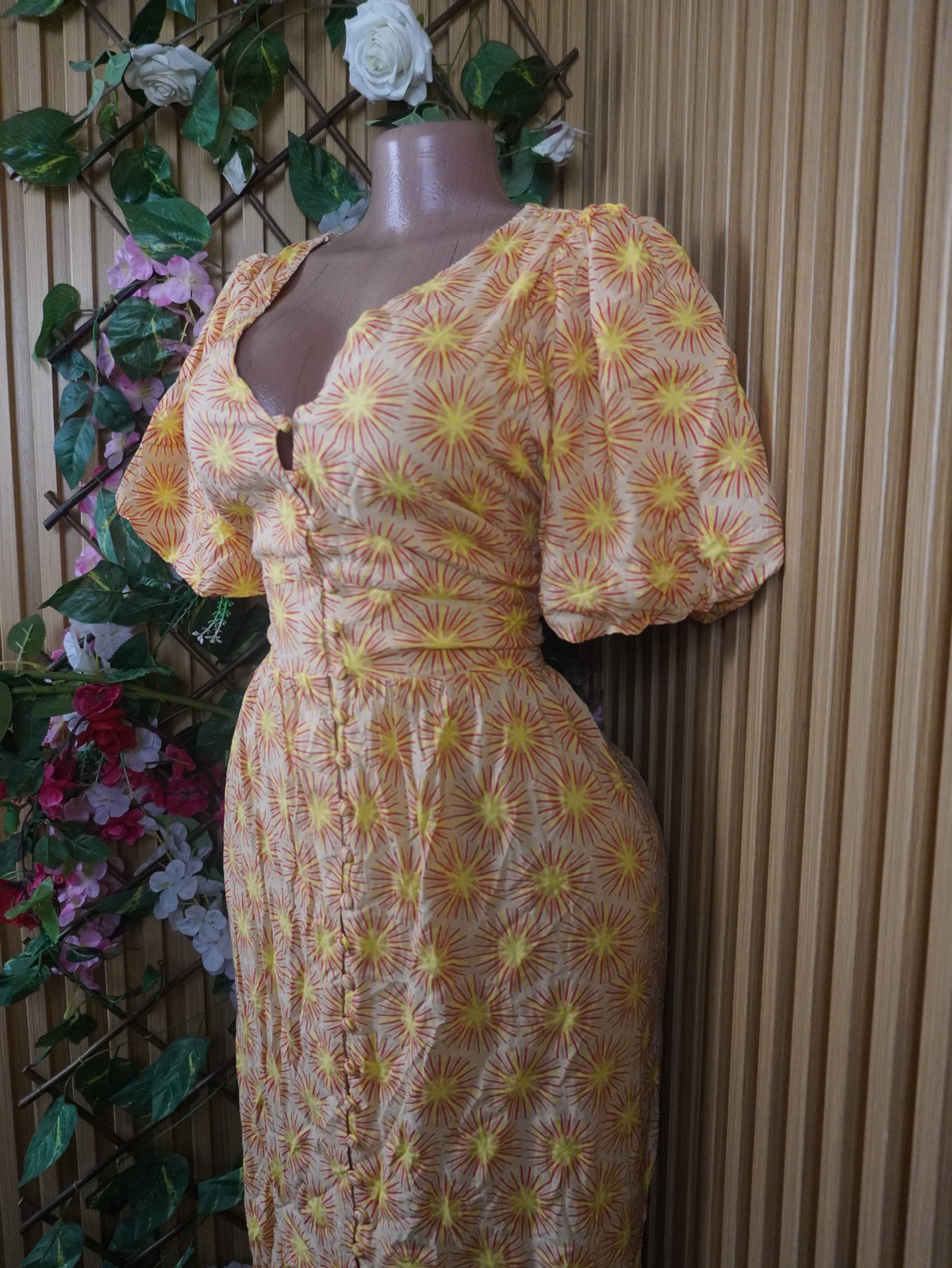 Robe évasée longue manches courtes décolletée-M