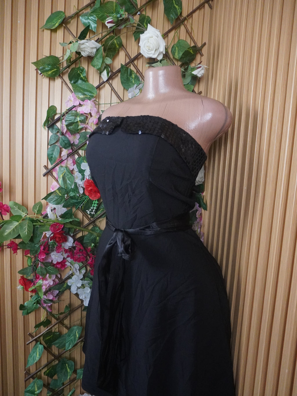 Robe évasée sans manches bustier ceintrée-S