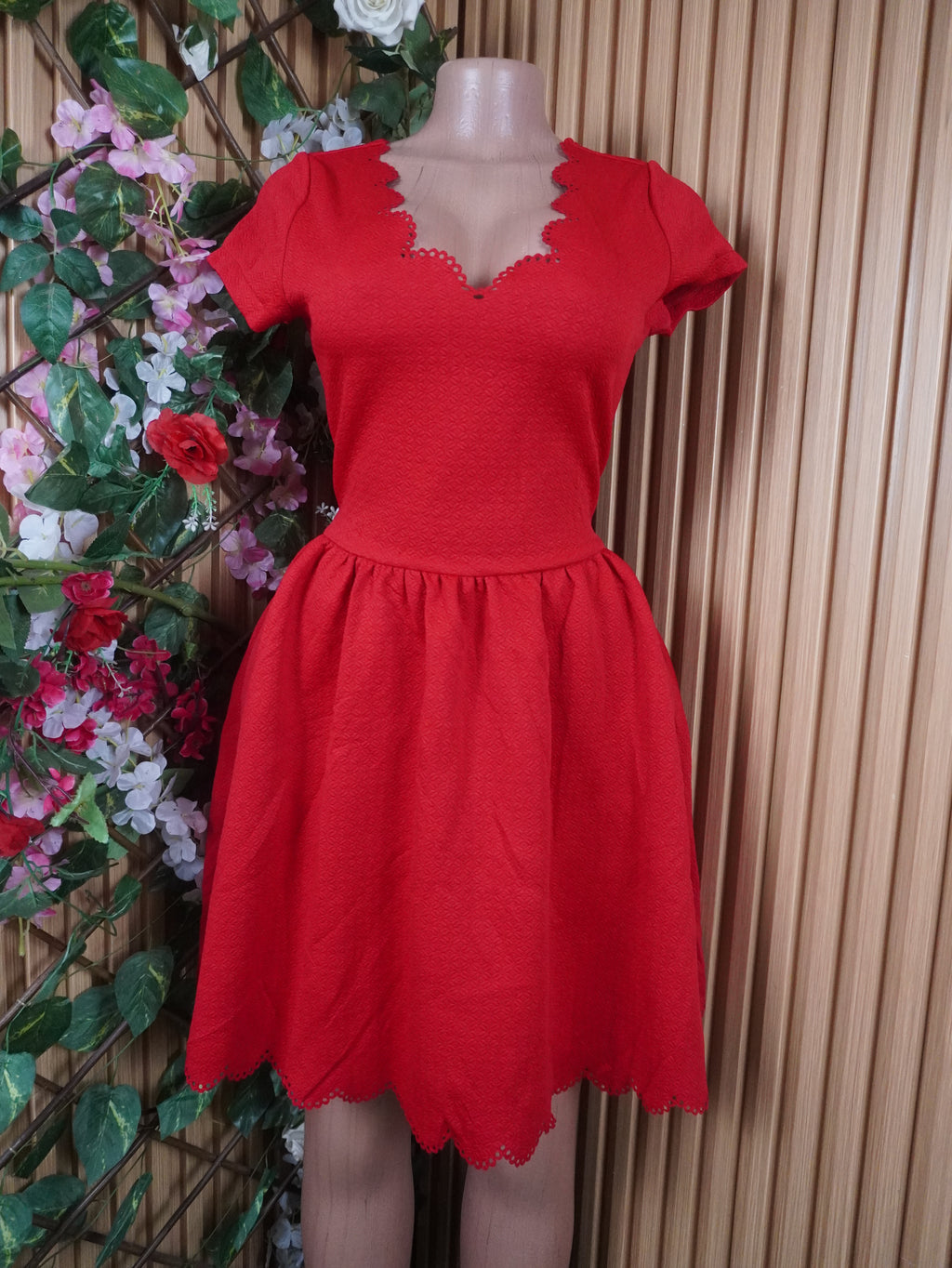Robe évasée manches courtes plisée-M