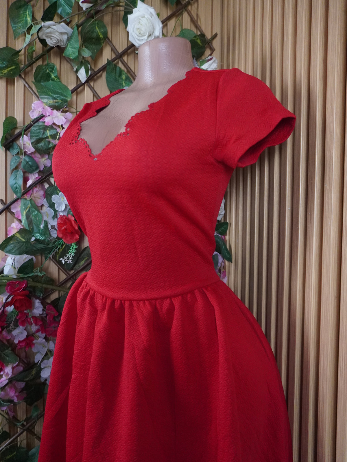 Robe évasée manches courtes plisée-M