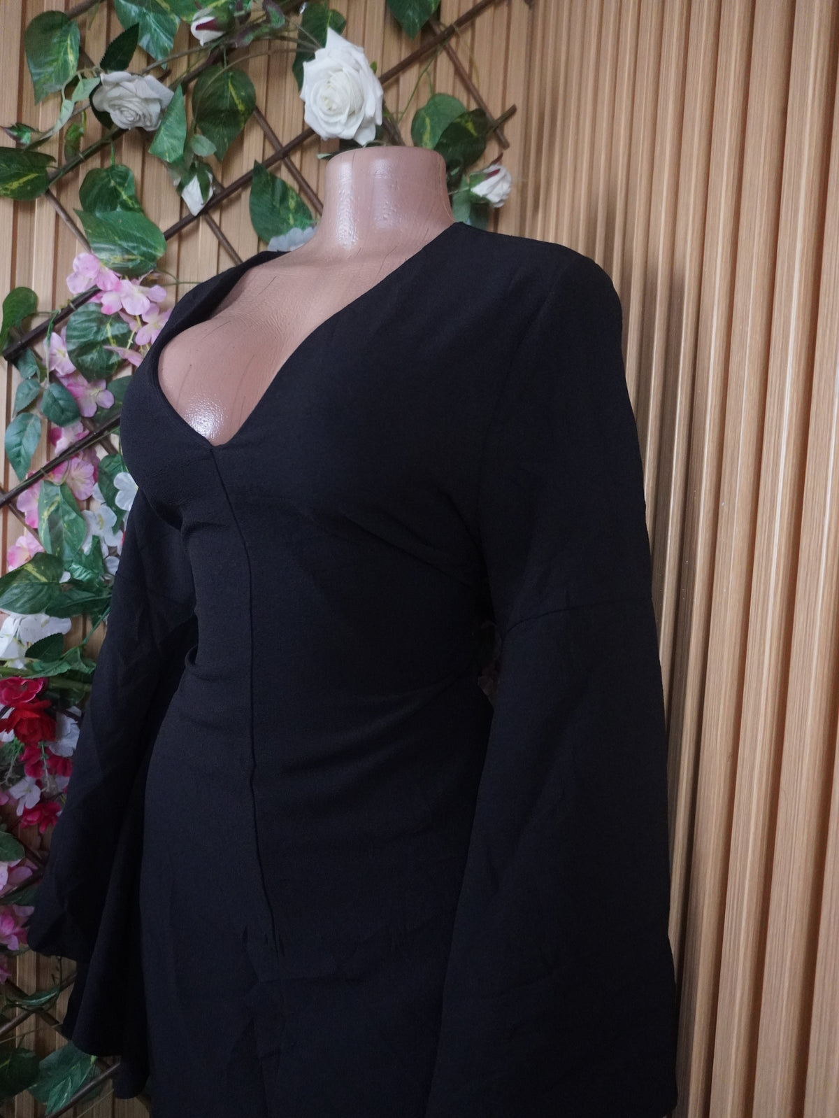 Robe évasée manches longue décollectée-L