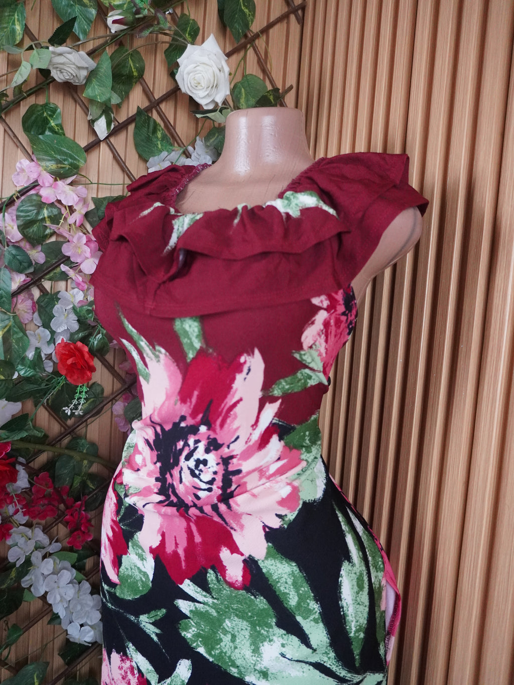 Robe évasée longue sans manches imprimée fleurie-S