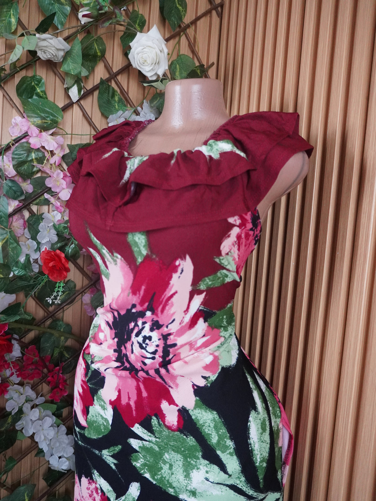 Robe évasée longue sans manches imprimée fleurie-S
