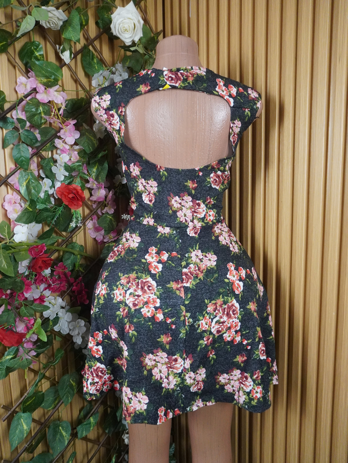Robe évasée sans manches imprim&e fleurie-M