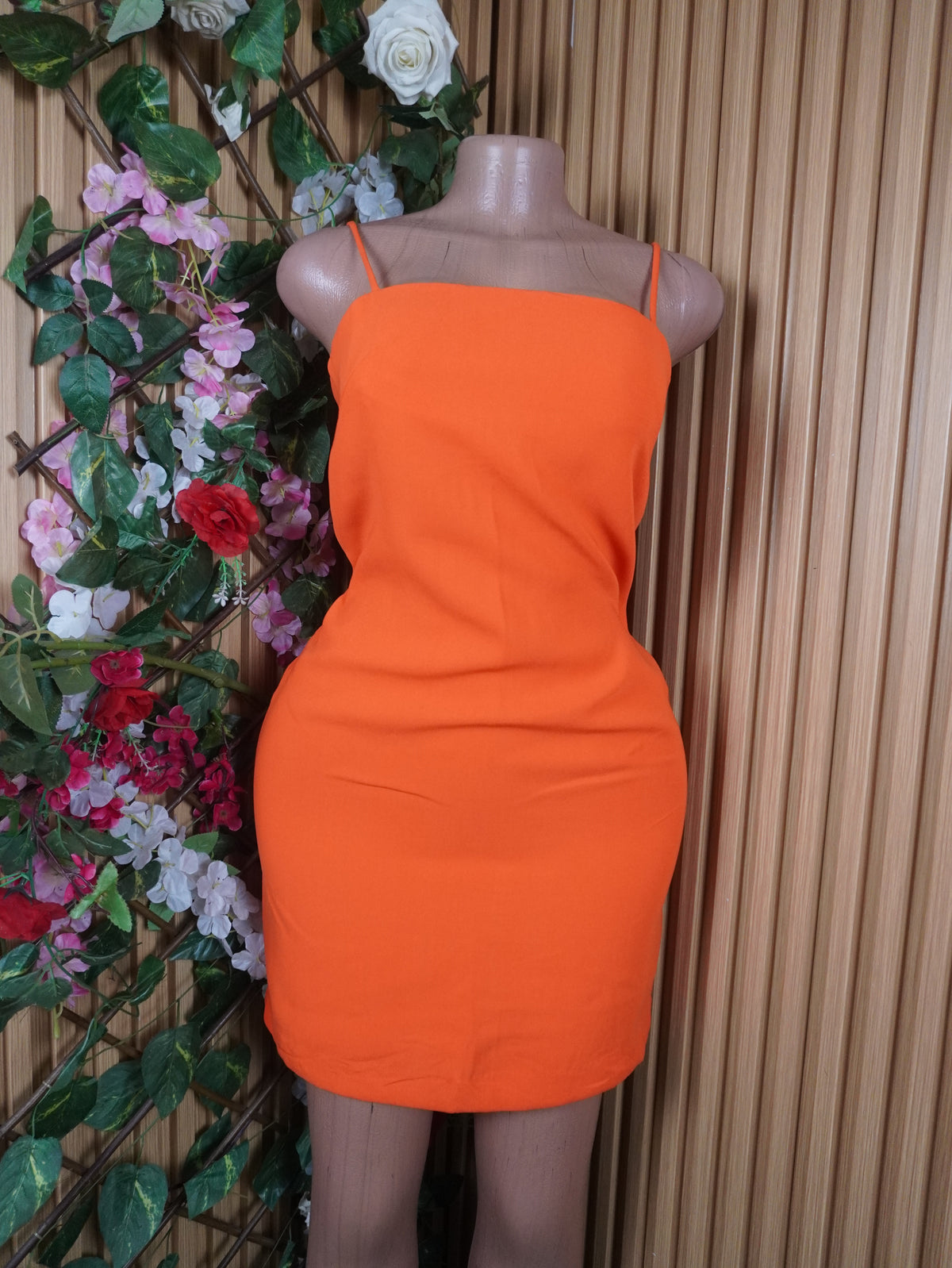 Robe moulante à fines bretelles dos-nu-S