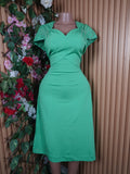 Robe évasée mi-longue manches courtes décolletée-L