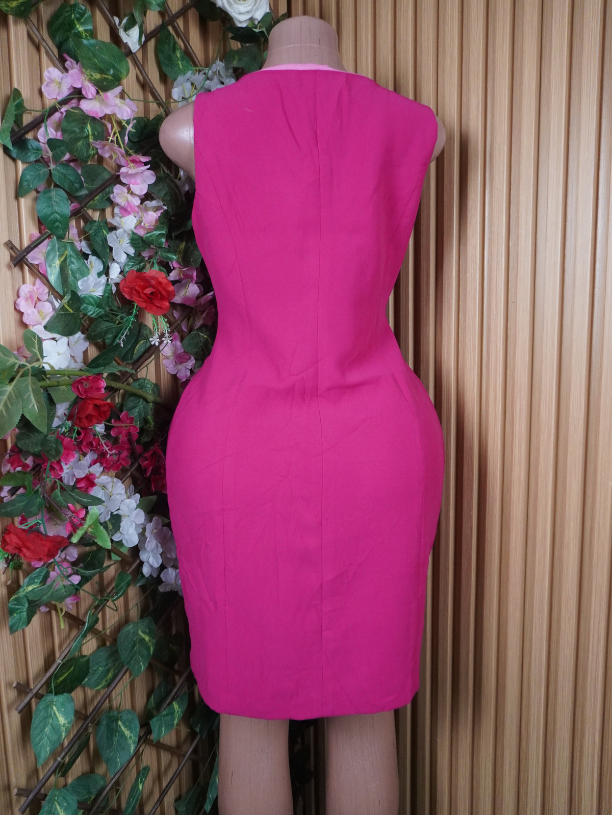 Robe moulante sans manches avec tirette-S