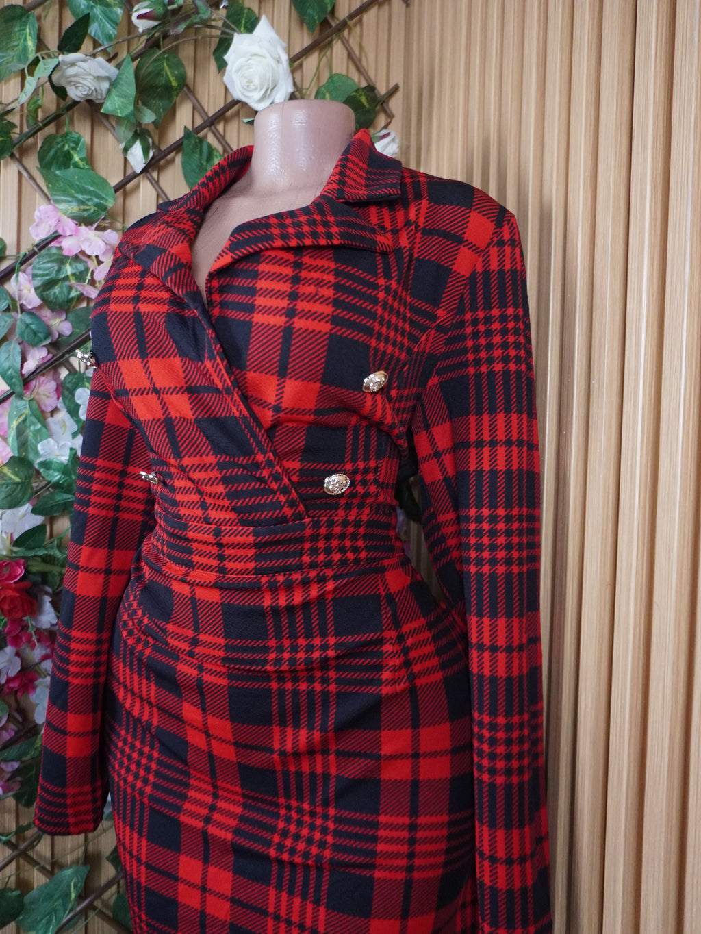 Robe évasée manches longues col chemise avec boutons-L