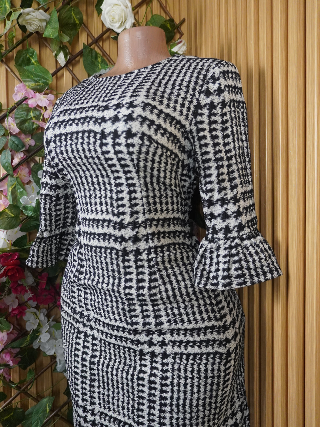 Robe moulante manches 3/4 décolletée-S