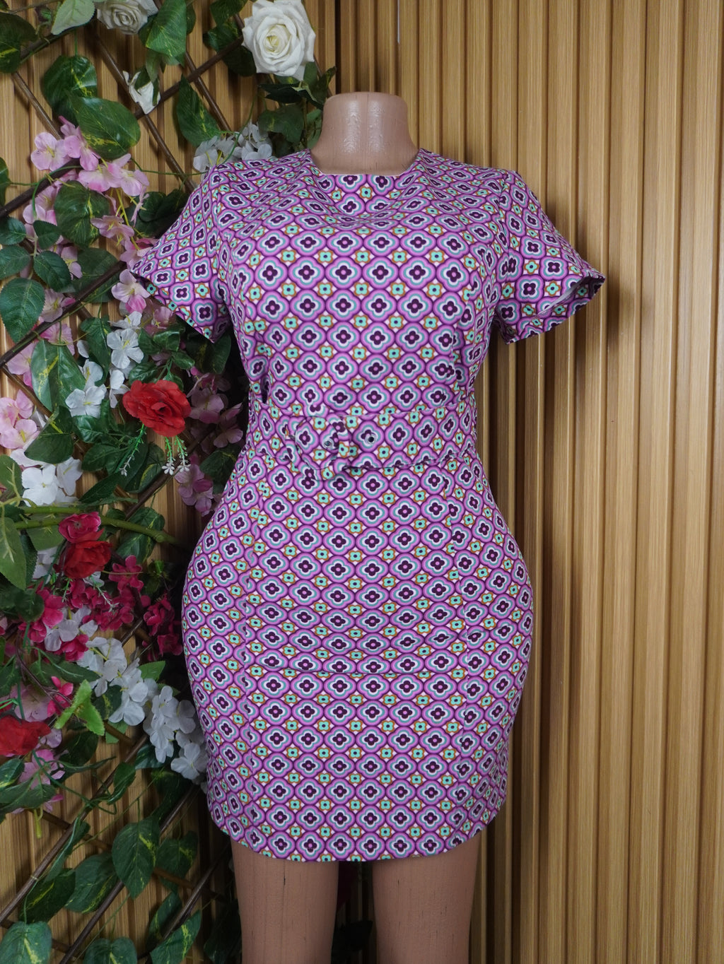 Robe moulante slim manches courtes ceintrée-S