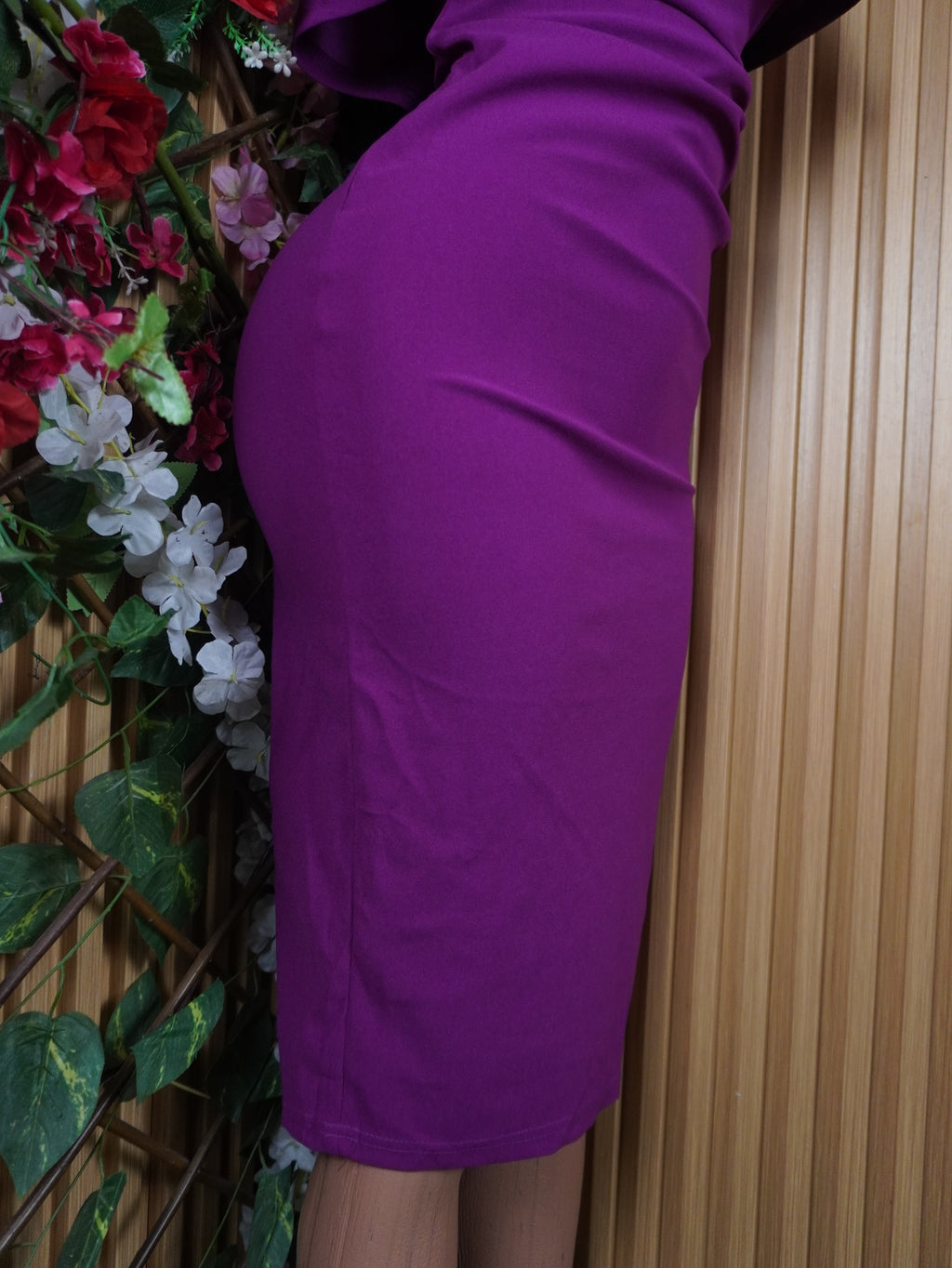 Robe moulante sans manches décollectée-L