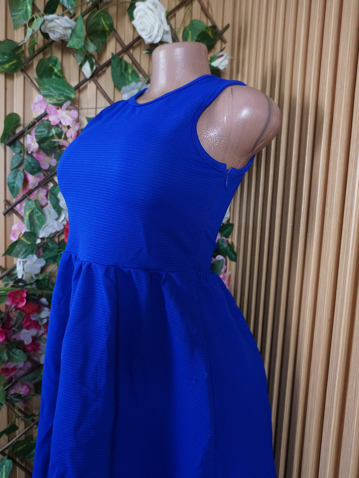 Robe évasée sans manches plisséé-S