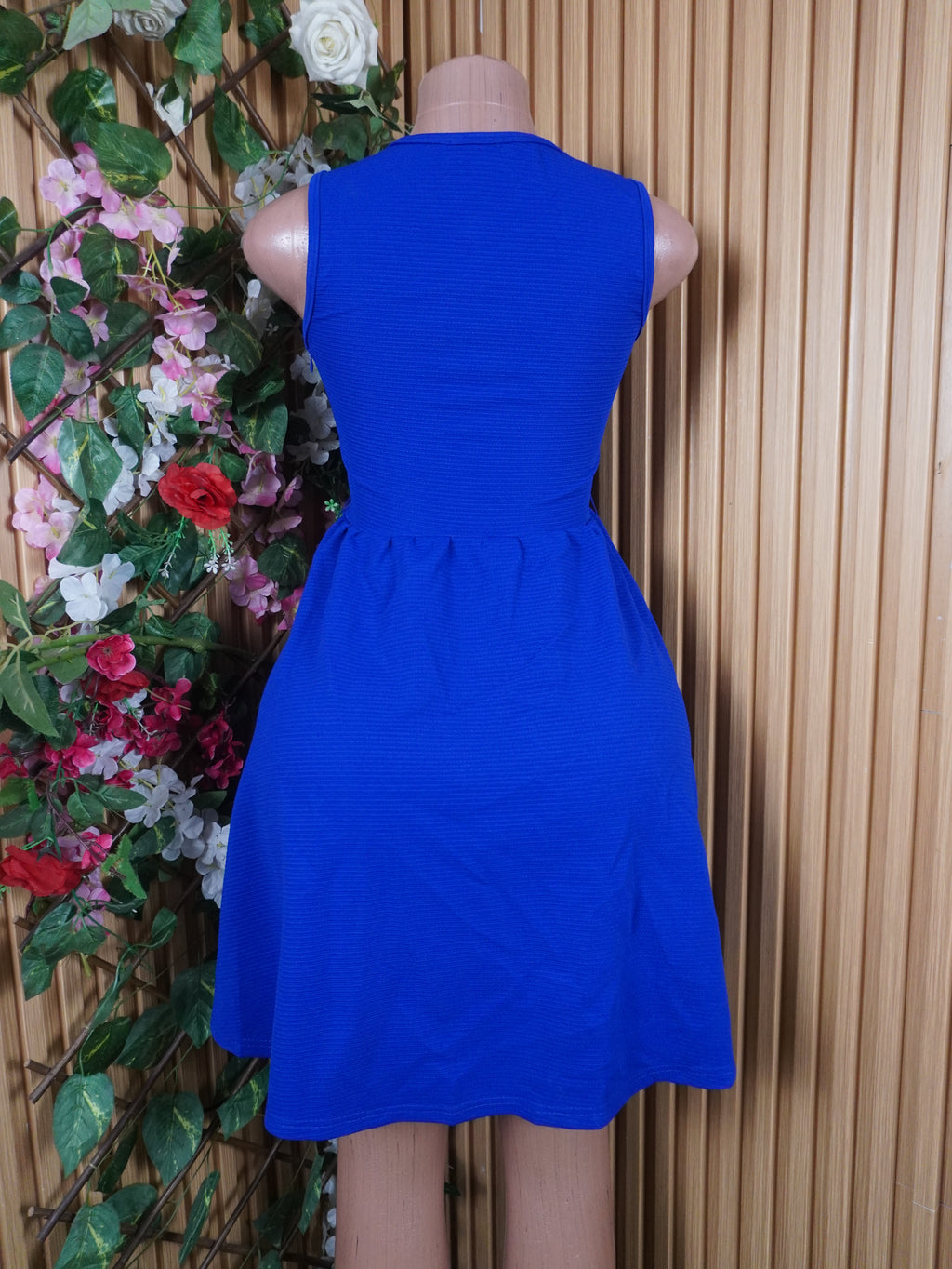Robe évasée sans manches plisséé-S