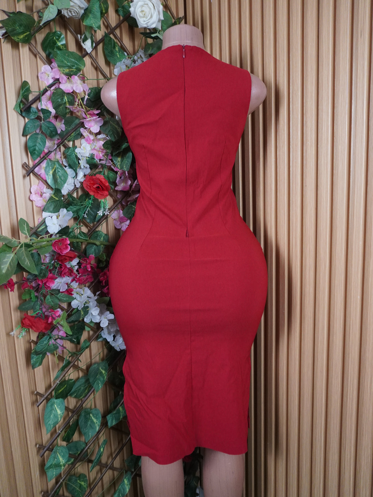 Robe moulante sans manches décolletée-S