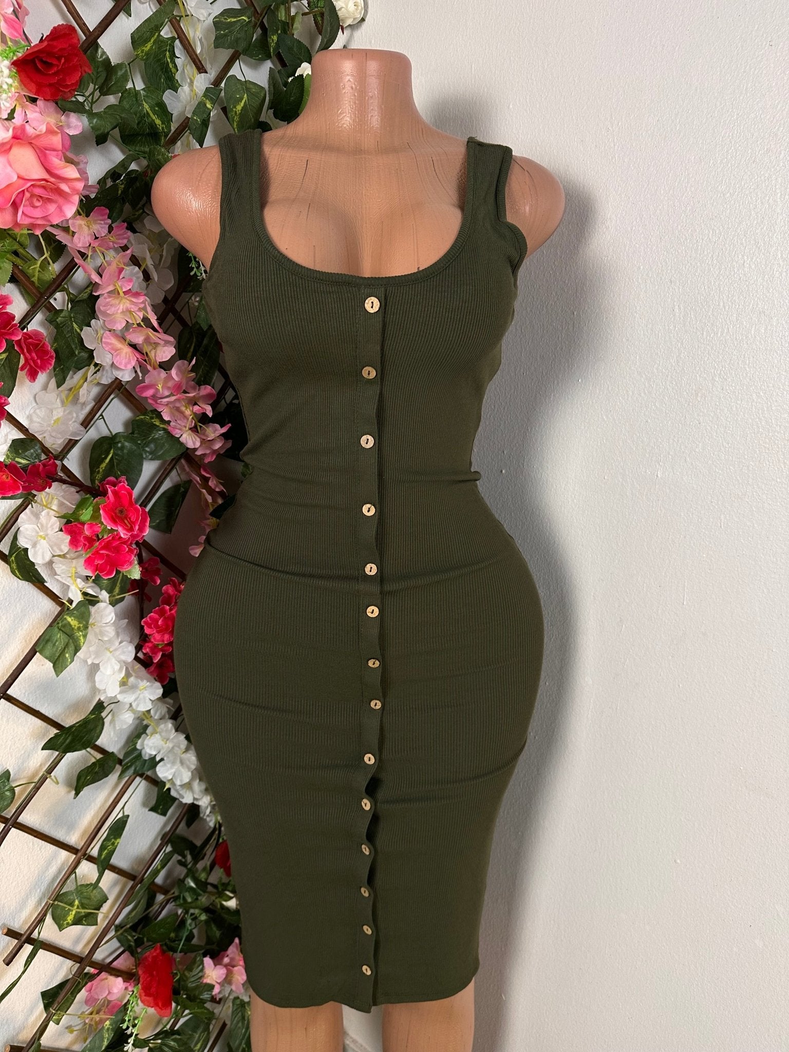 Robe moulante a bouton sans manche à colle carrée - Perluna Store