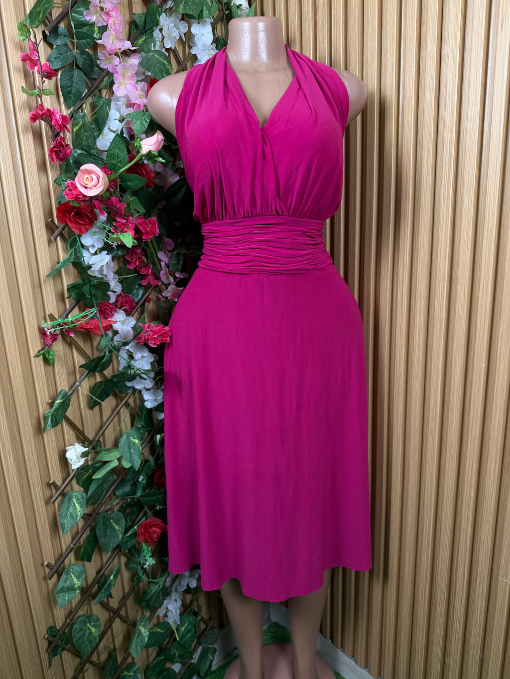 Robe évasée mi-longue sans manches plisée-L