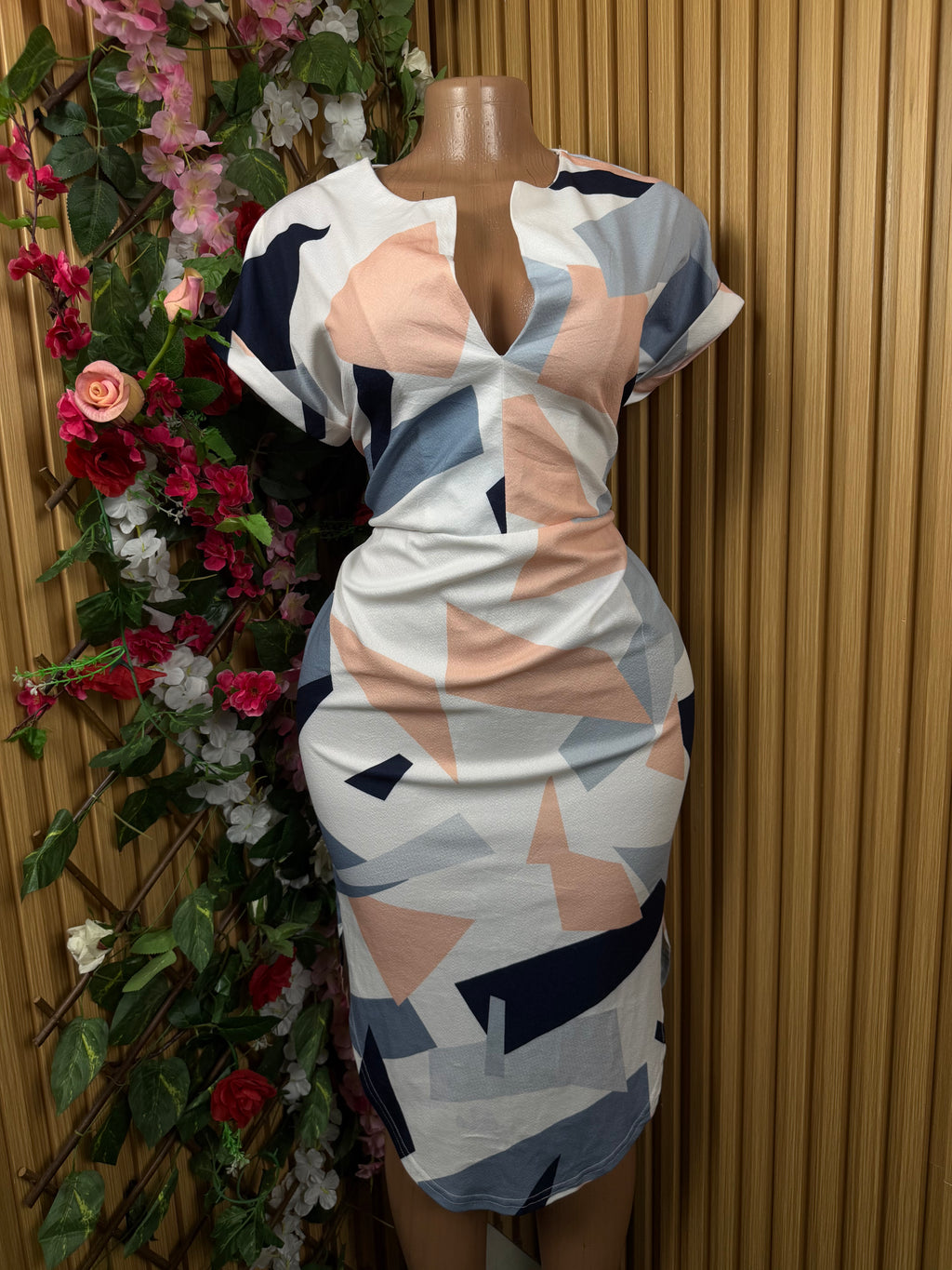 Robe moulante manches courtes décolletée-XL