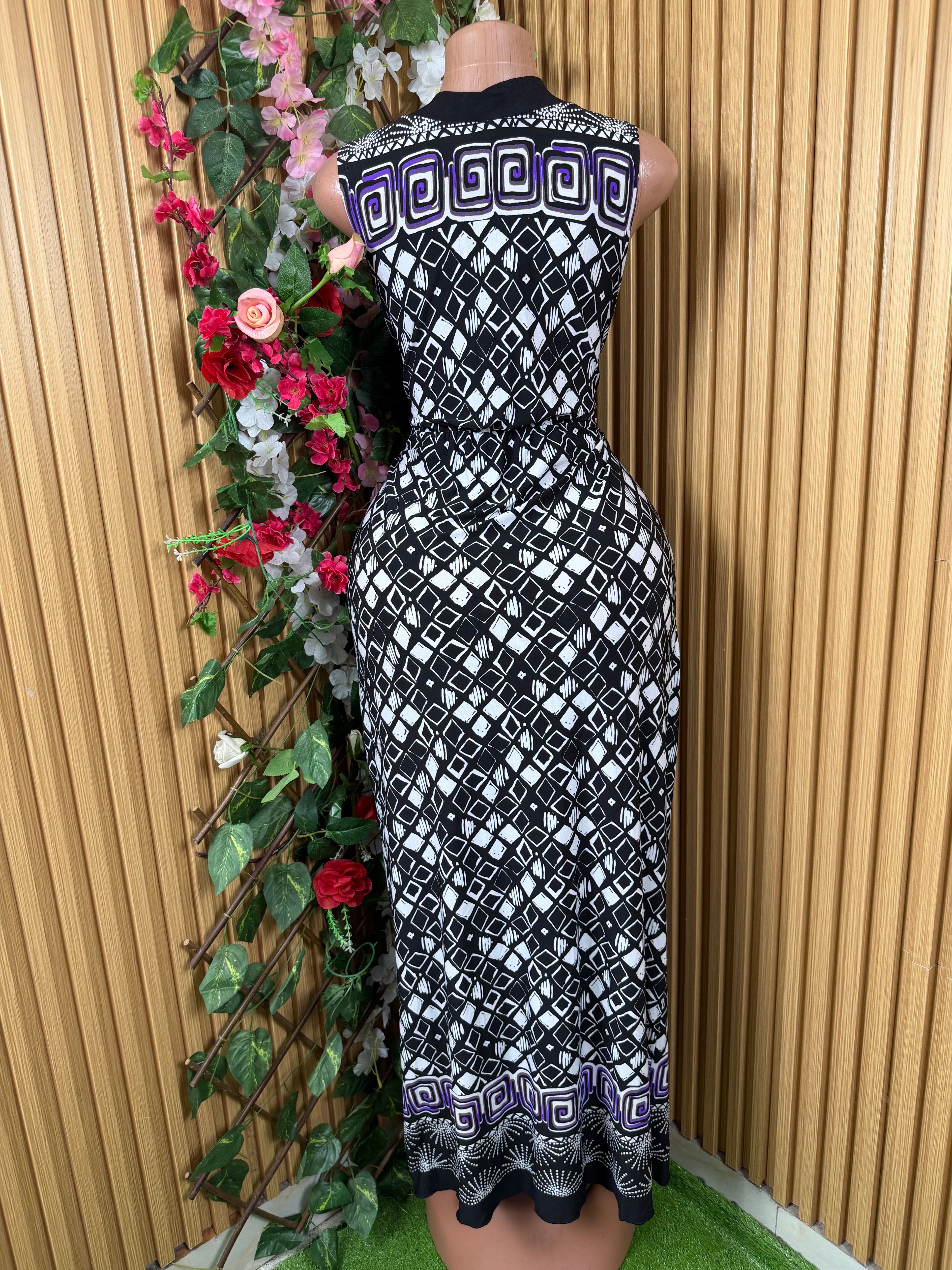 Robe évasée longue sans manches col V-L
