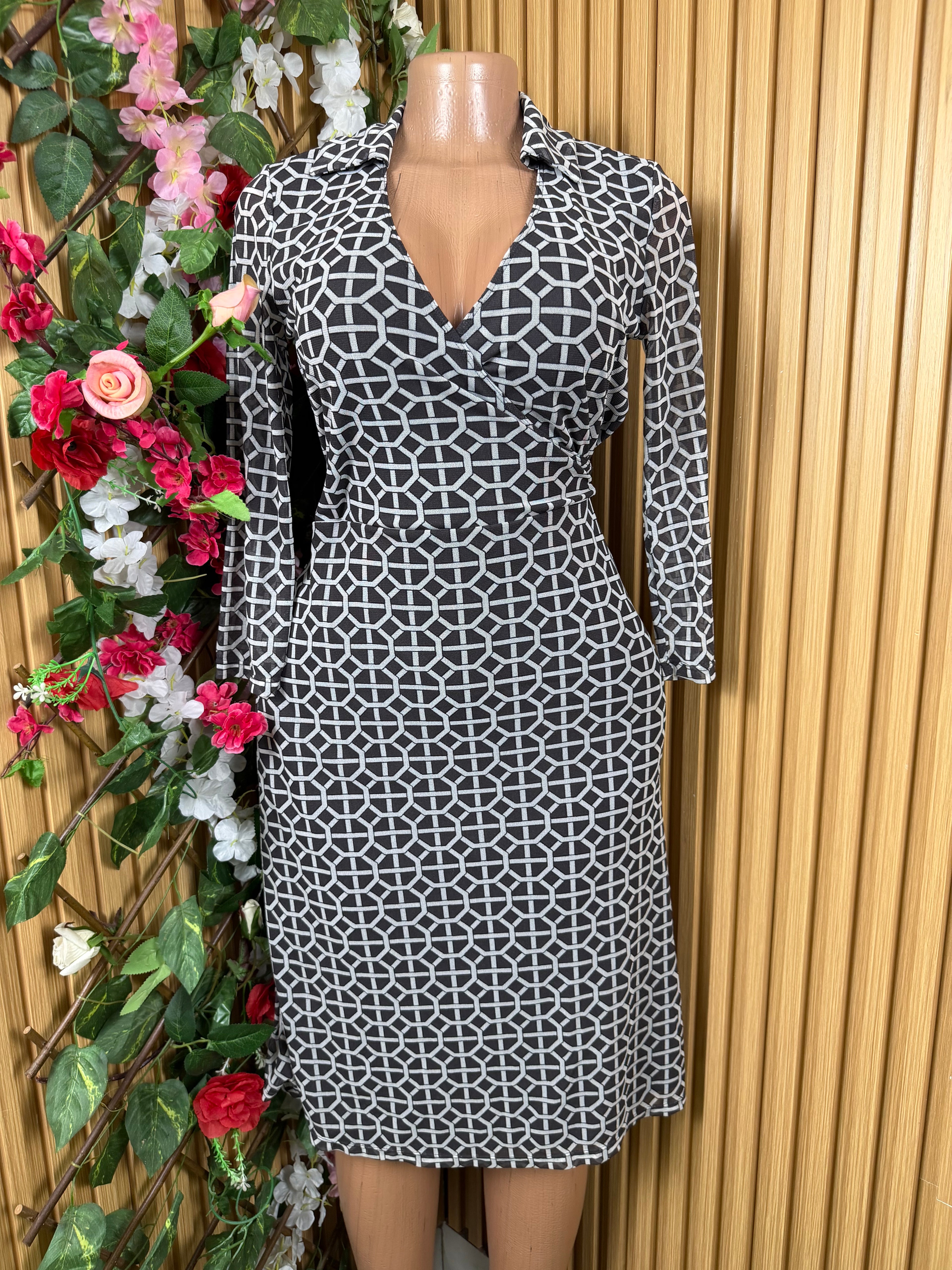 Robe moulante manches longues motif forme géomètre-M