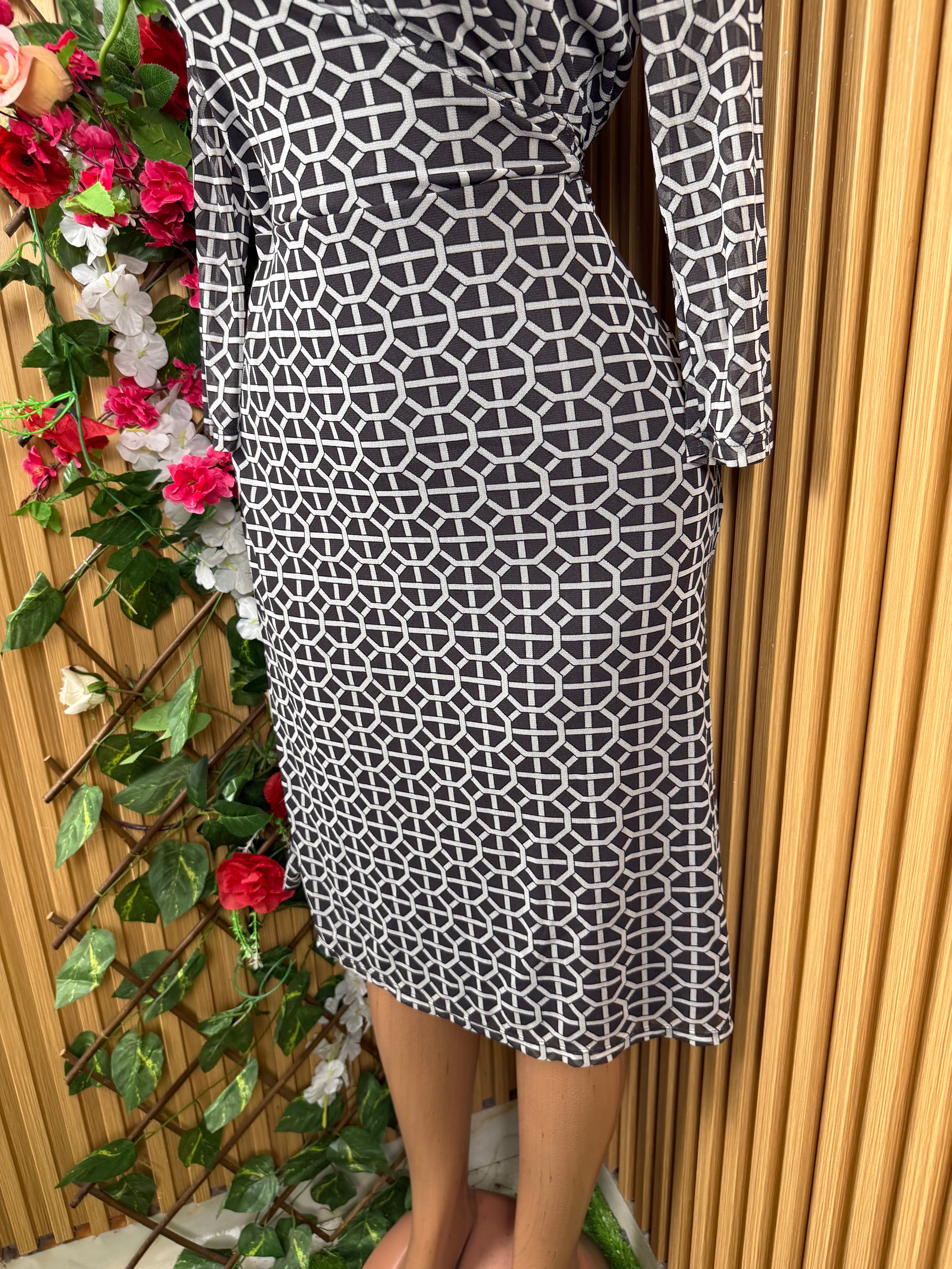 Robe moulante manches longues motif forme géomètre-M