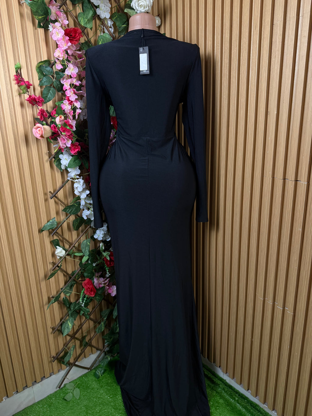 Robe moulante longue manches longues décollectée - Perluna Store