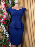 Robe moulante manches courtes décollectée - Perluna Store