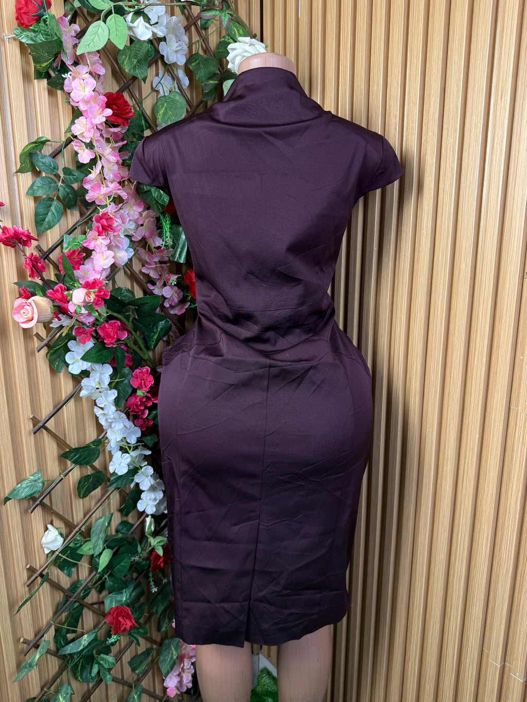 Robe droite manches courtes avec étirette - Perluna Store