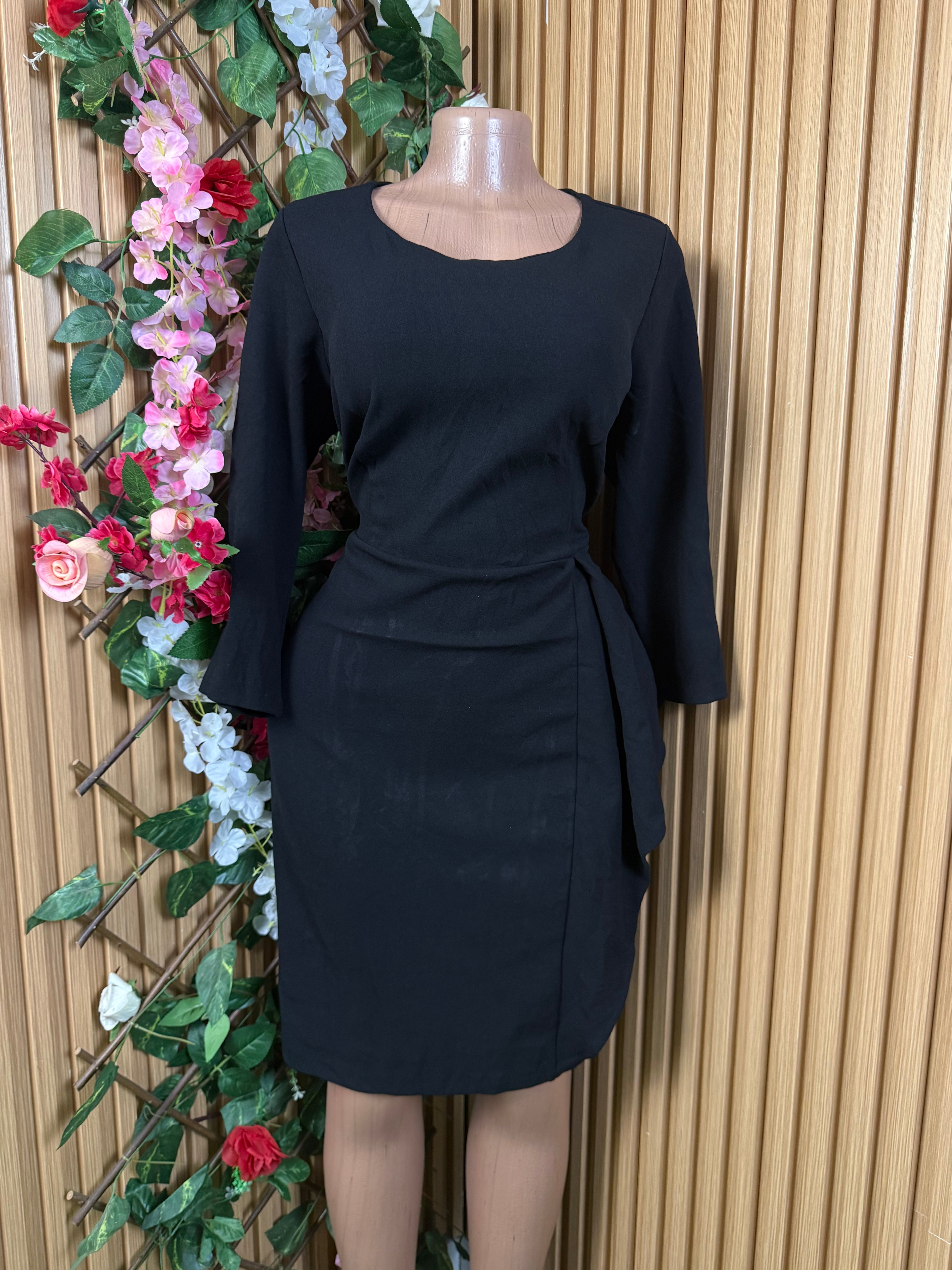 Robe moulante manches longues décollectée - Perluna Store