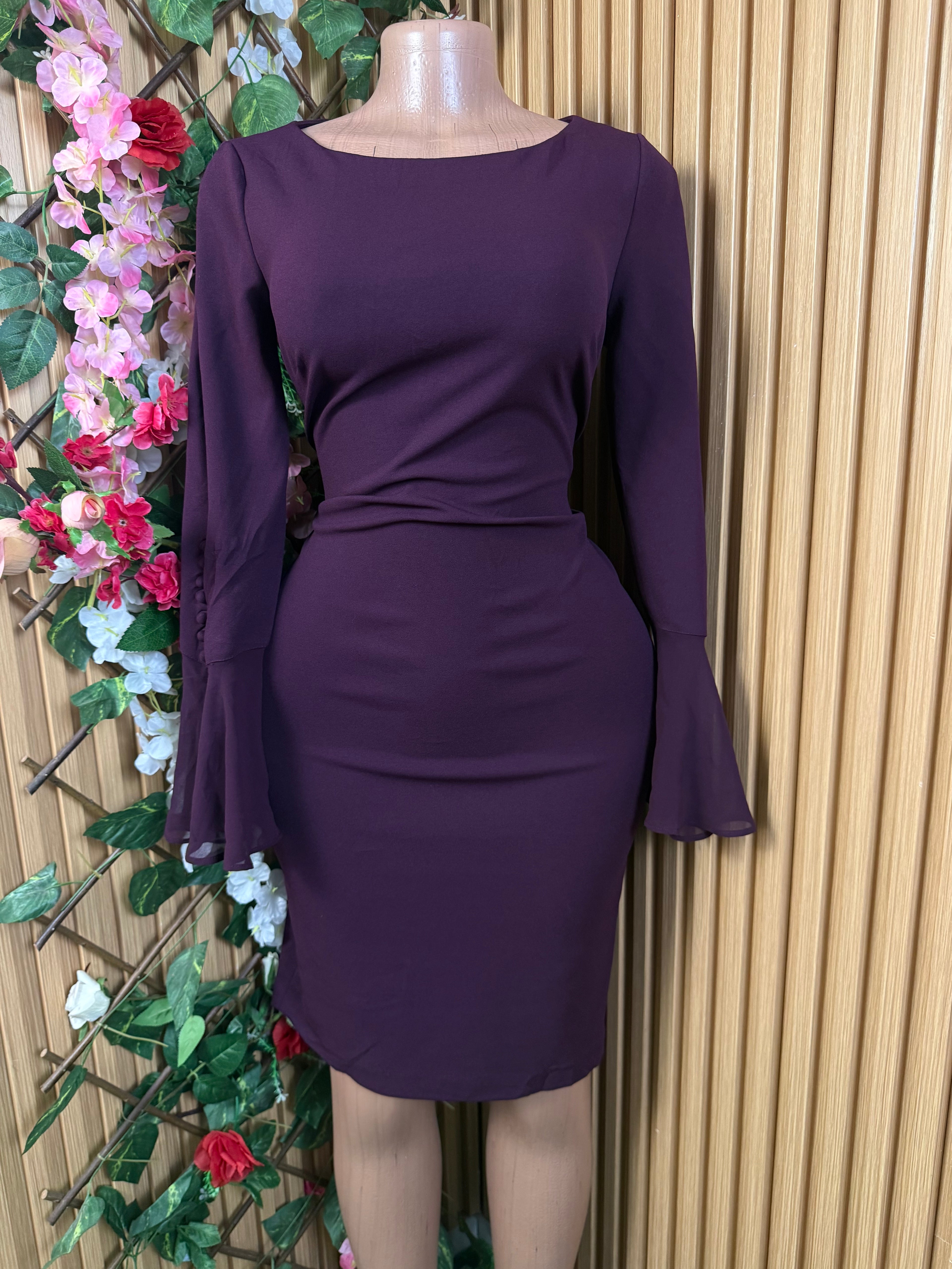 Robe moulante manches longues décollectuée - Perluna Store
