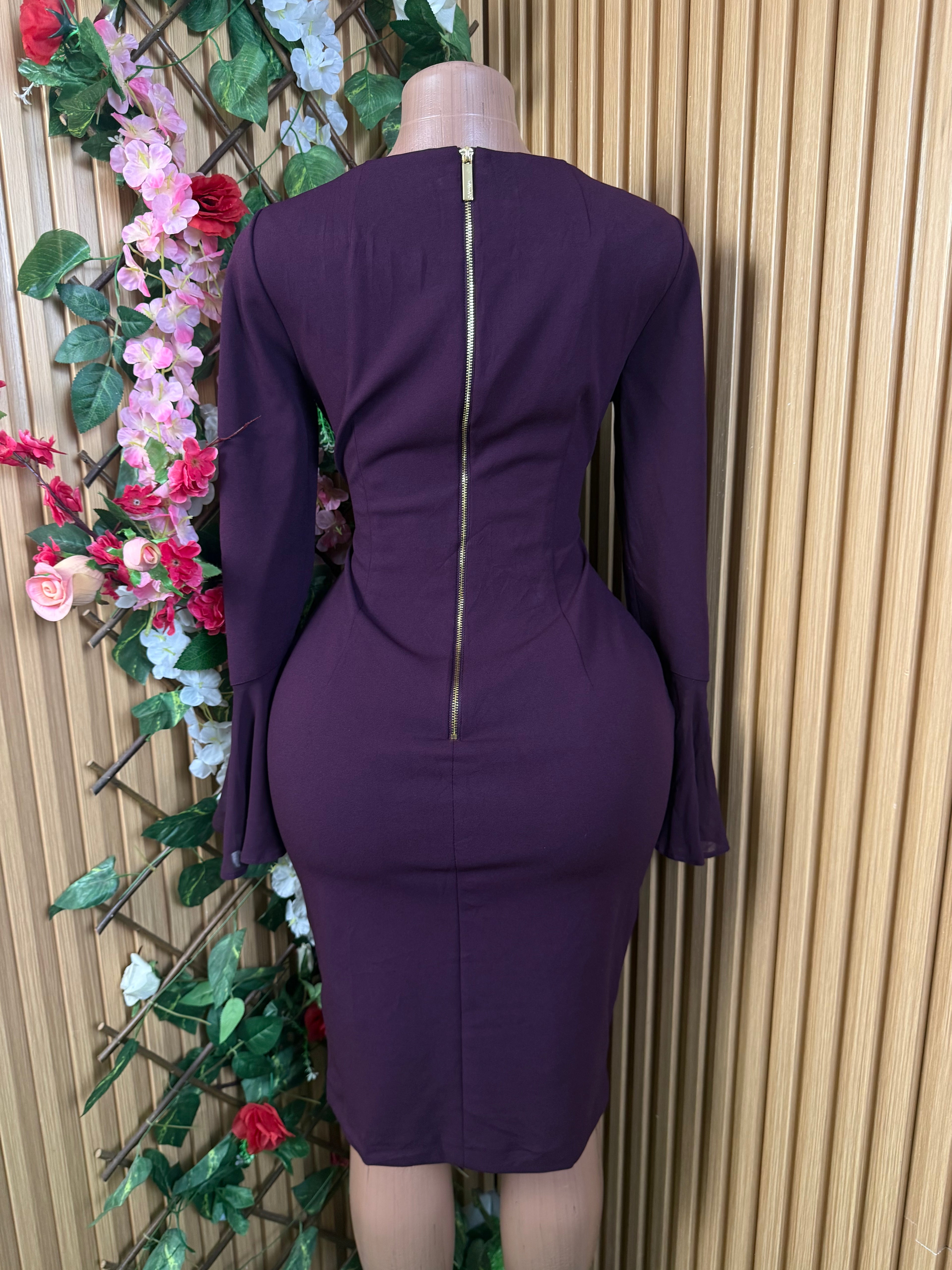 Robe moulante manches longues décollectuée - Perluna Store