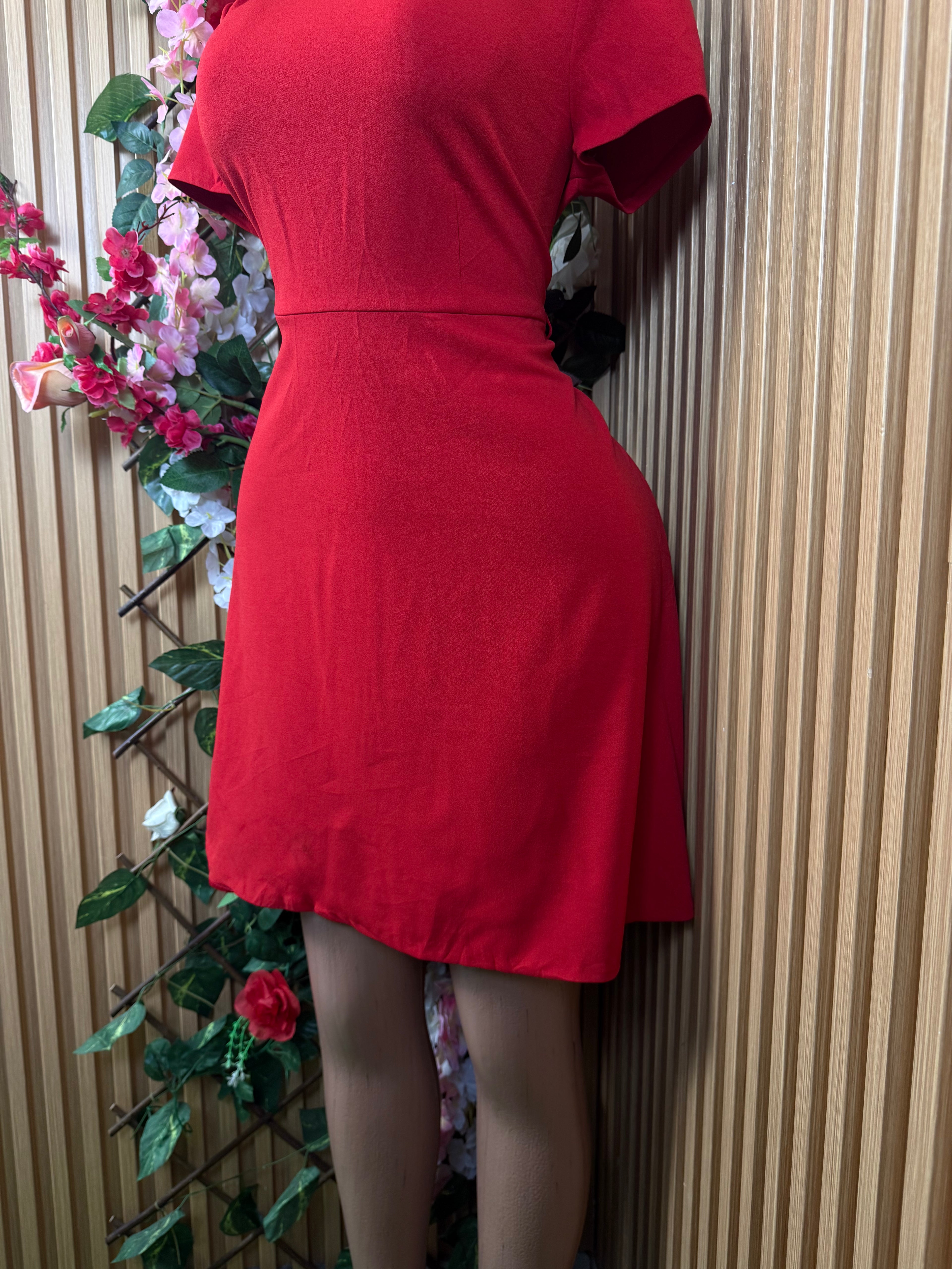 Robe droite slim manches courtes à col chemise - Perluna Store