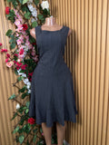 Robe évasée sans manchescol carré - Perluna Store
