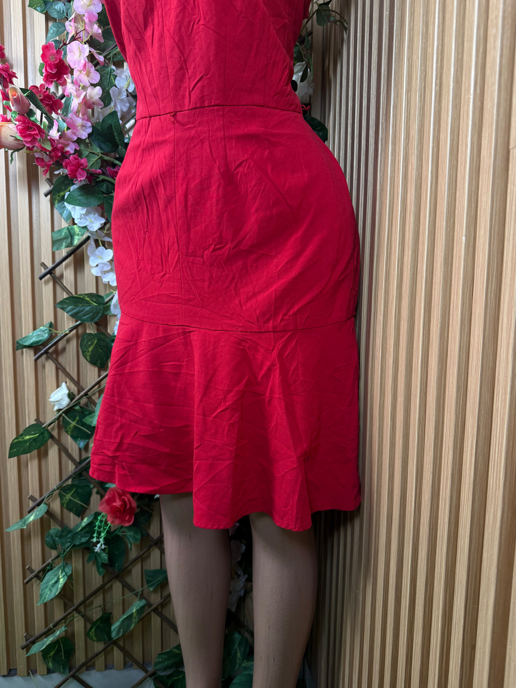 Robe évasée  sans manches décollectée - Perluna Store