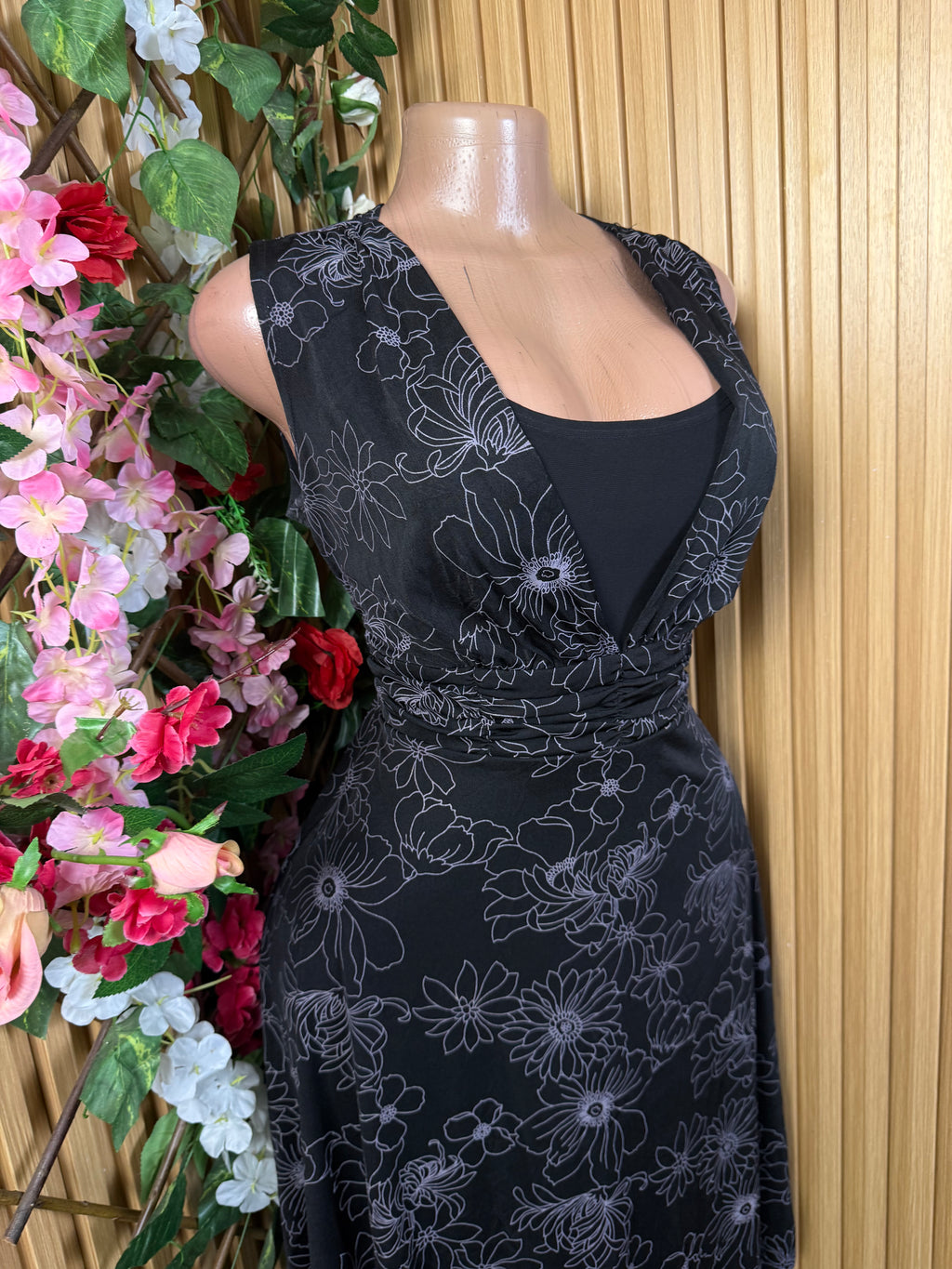Robe évasée sans manches col carré - Perluna Store