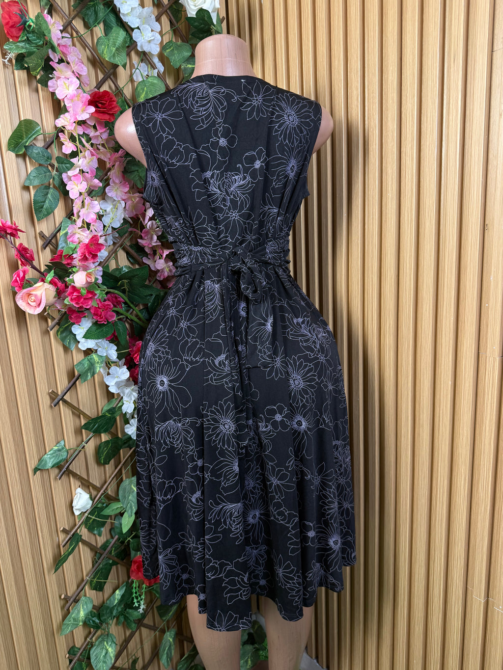 Robe évasée sans manches col carré - Perluna Store