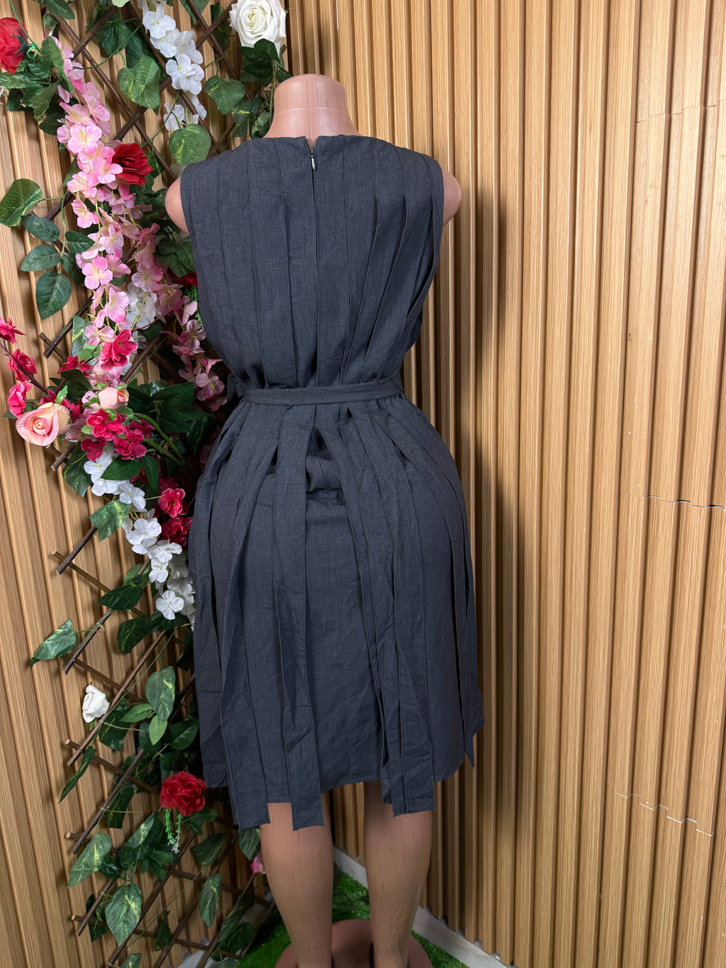 Robe droite stylée sans manches courtes ceintrée - Perluna Store