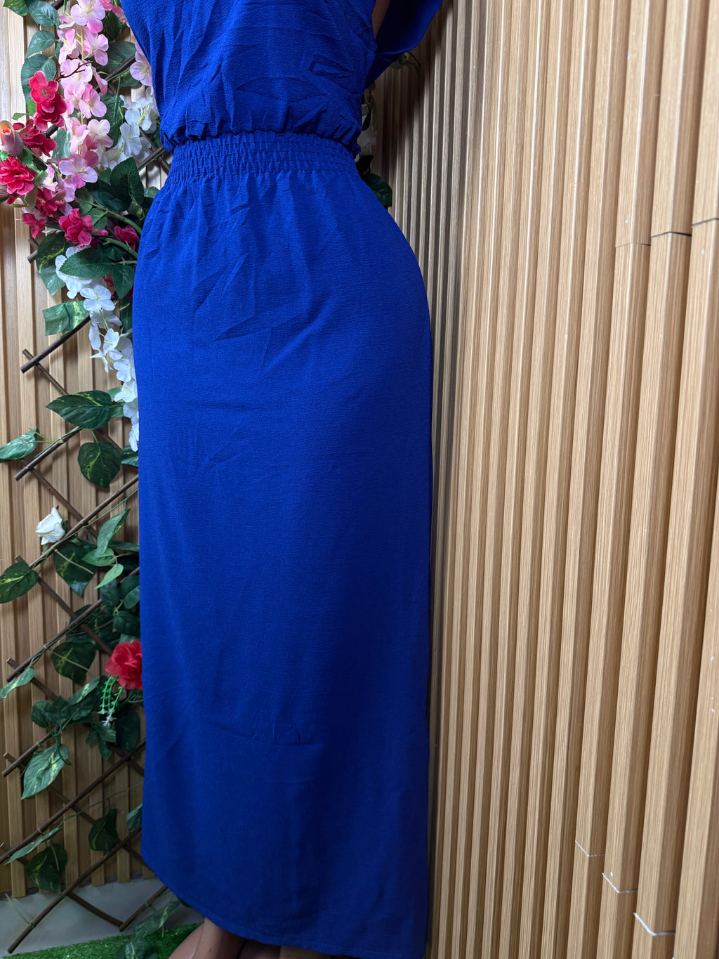 Robe droite longue sans manches décollectée - Perluna Store
