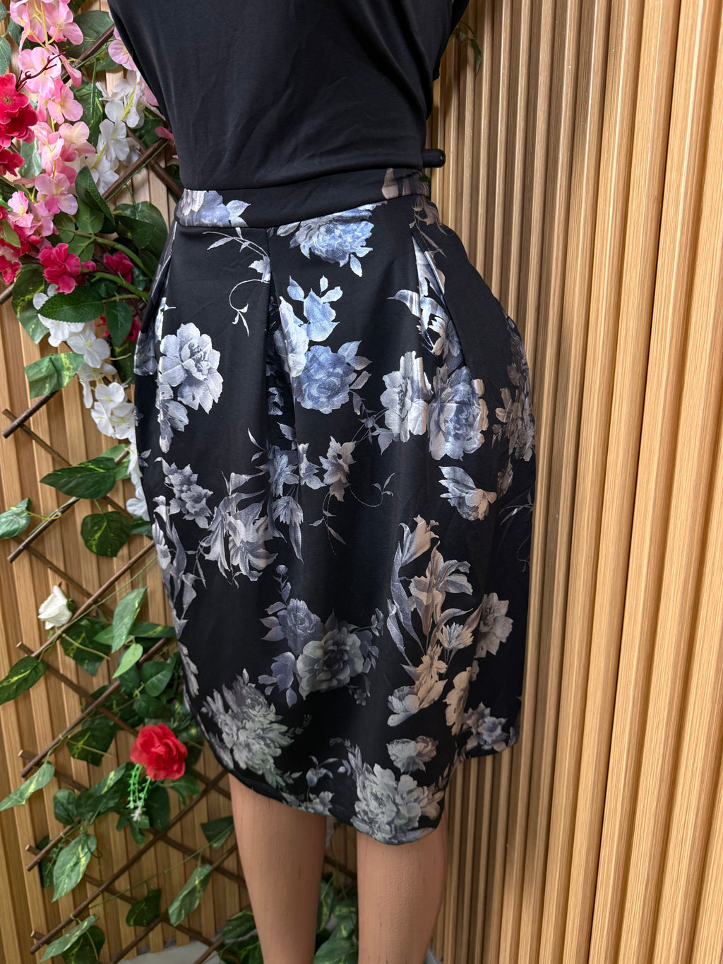 Robe évasée sans manches col carré - Perluna Store