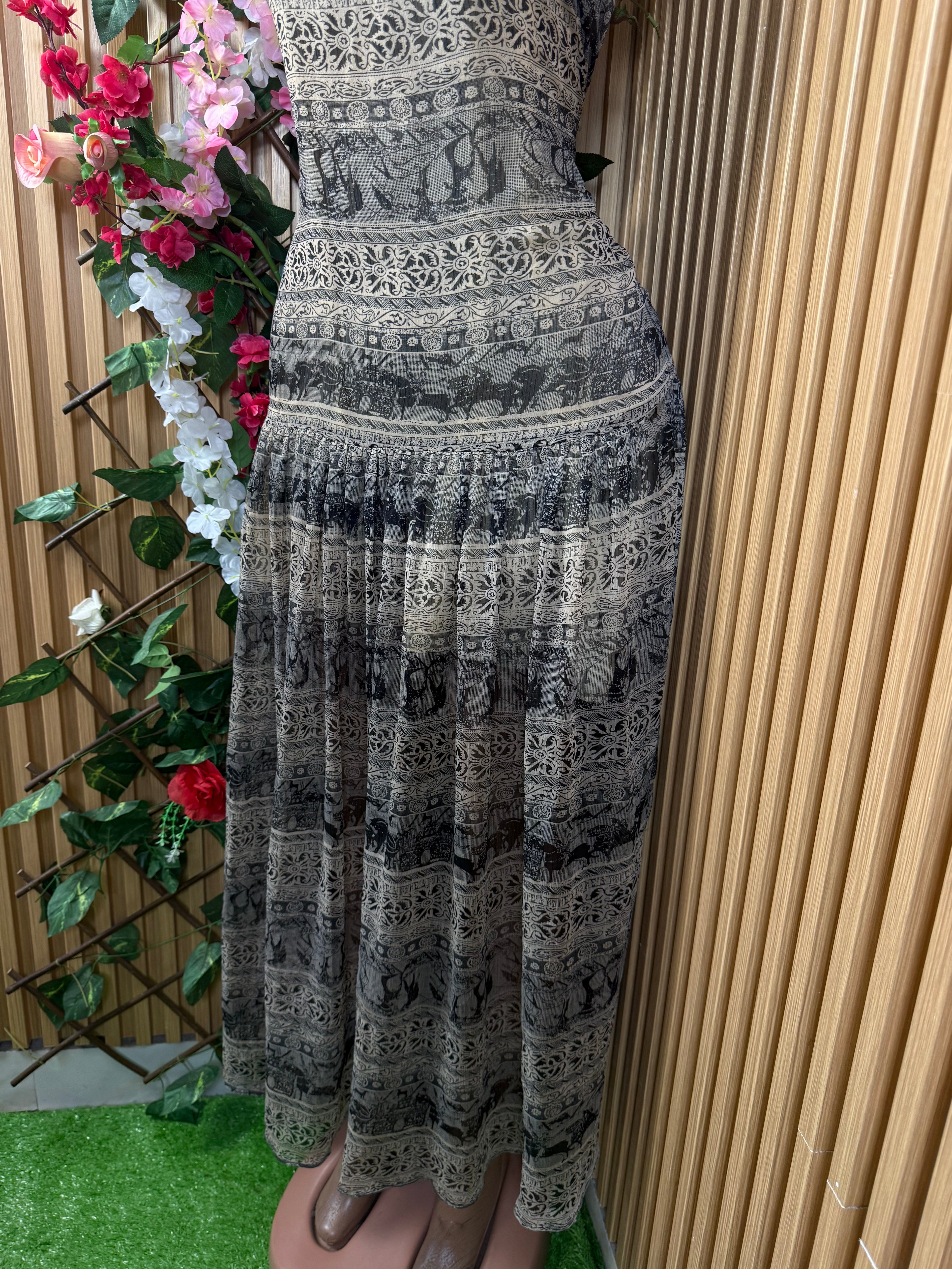 Robe évasée sans manches décolletée - Perluna Store