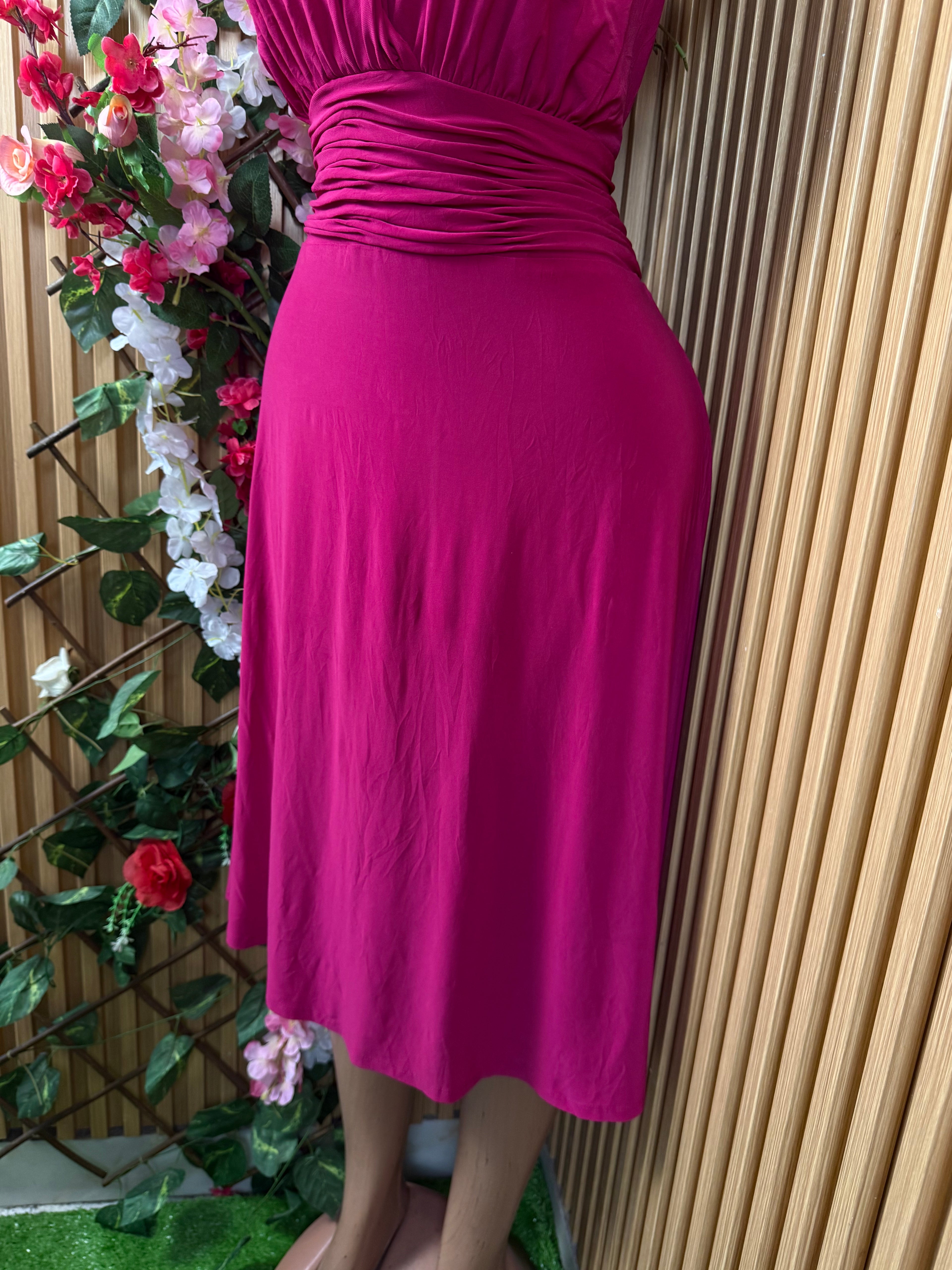 Robe élégante sans manches ceintrée - Perluna Store