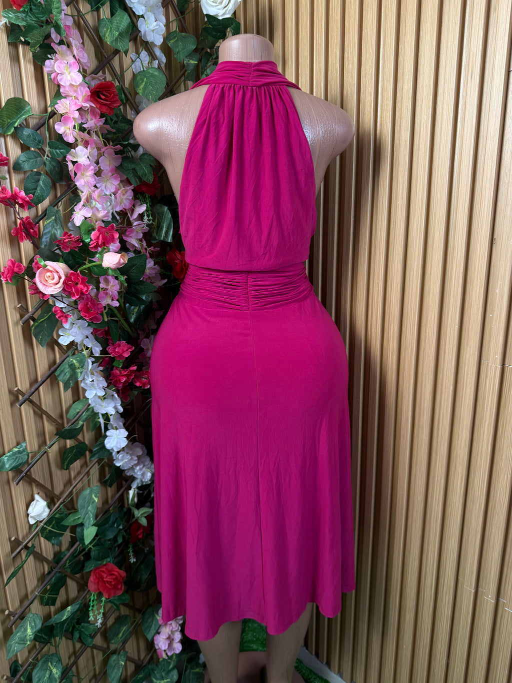 Robe élégante sans manches ceintrée - Perluna Store
