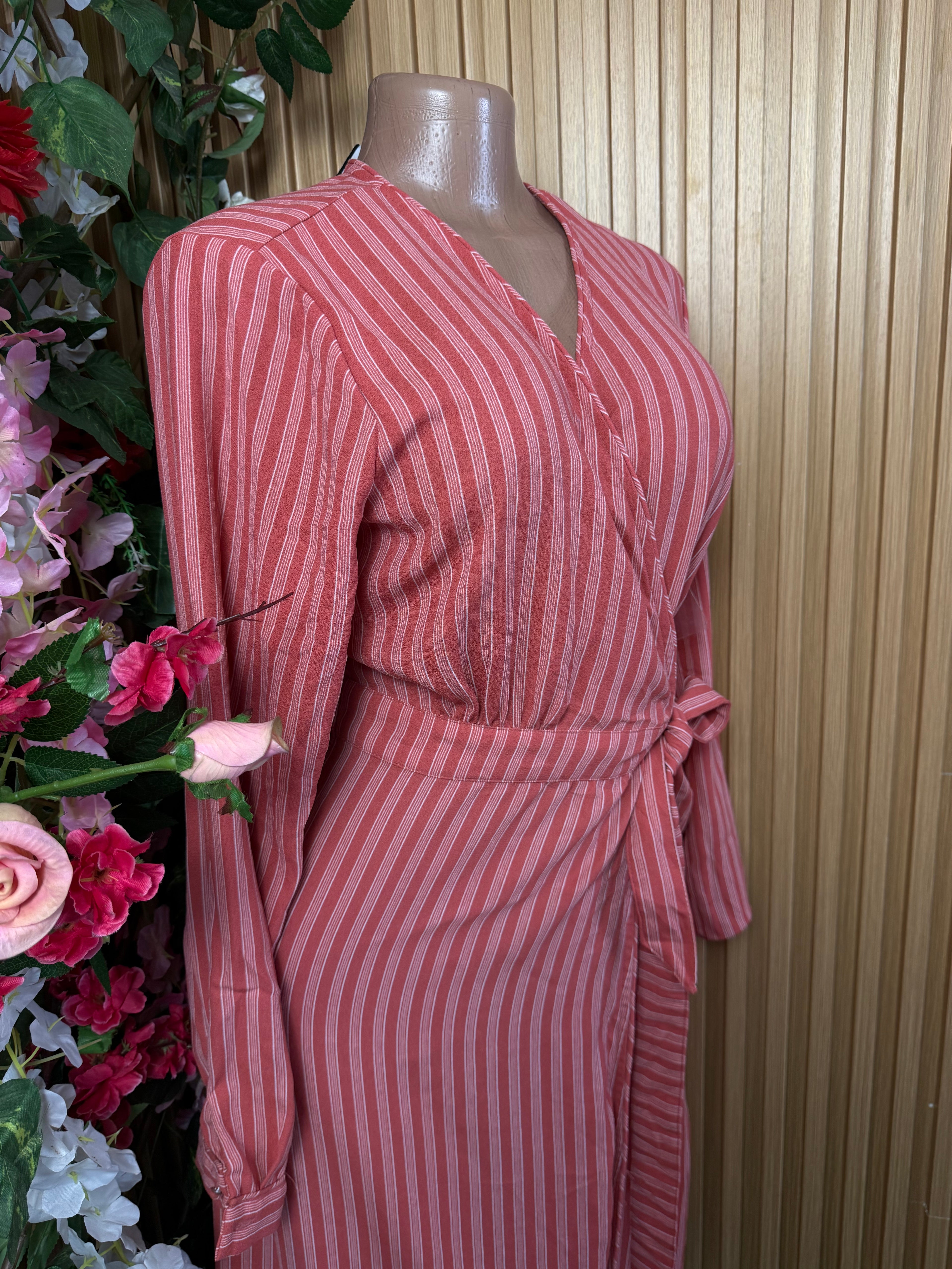 Robe droite élegante manches longues ceintrée - Perluna Store