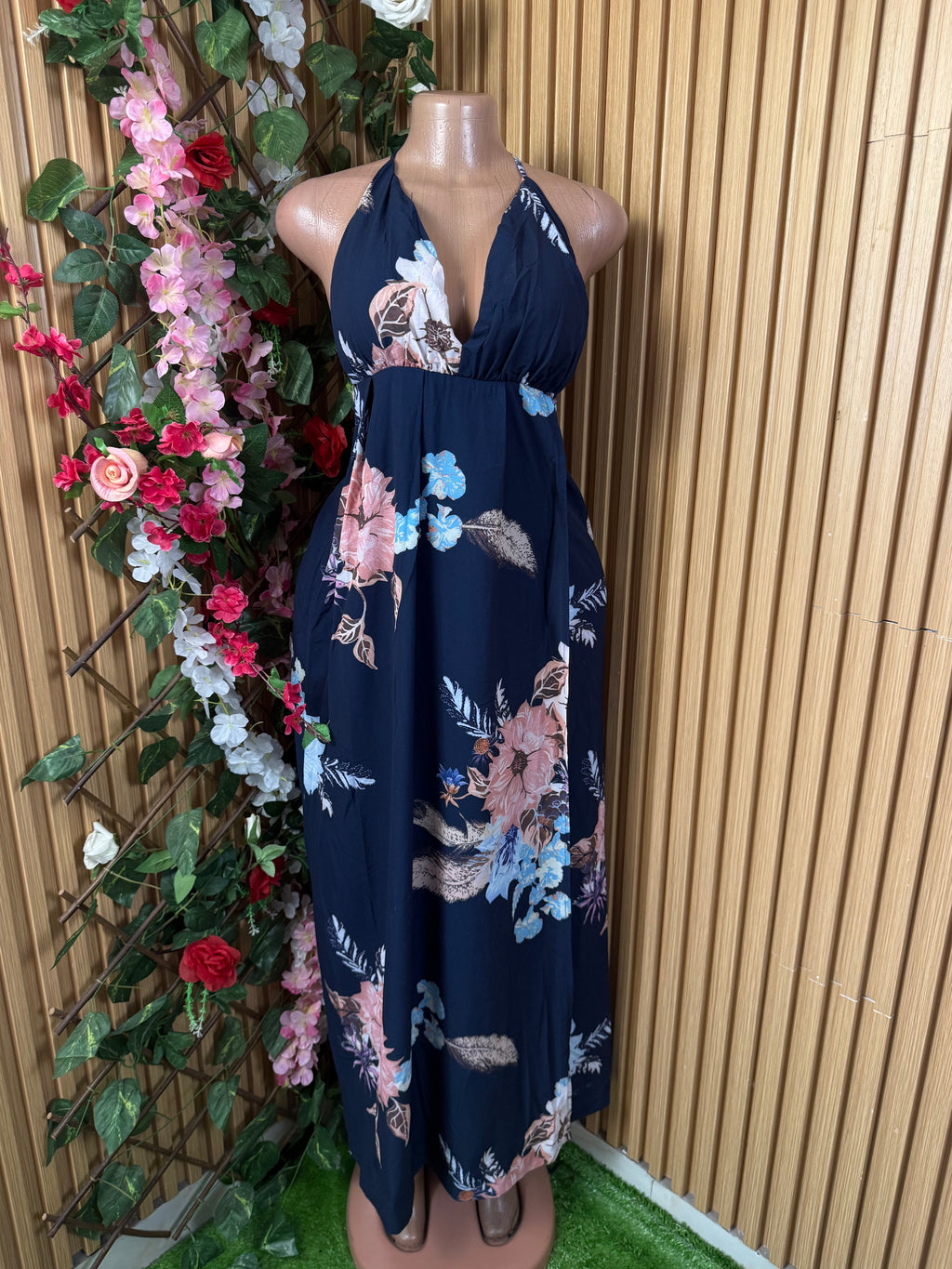 Robe longue a fine bretelle dos ouvert - Perluna Store